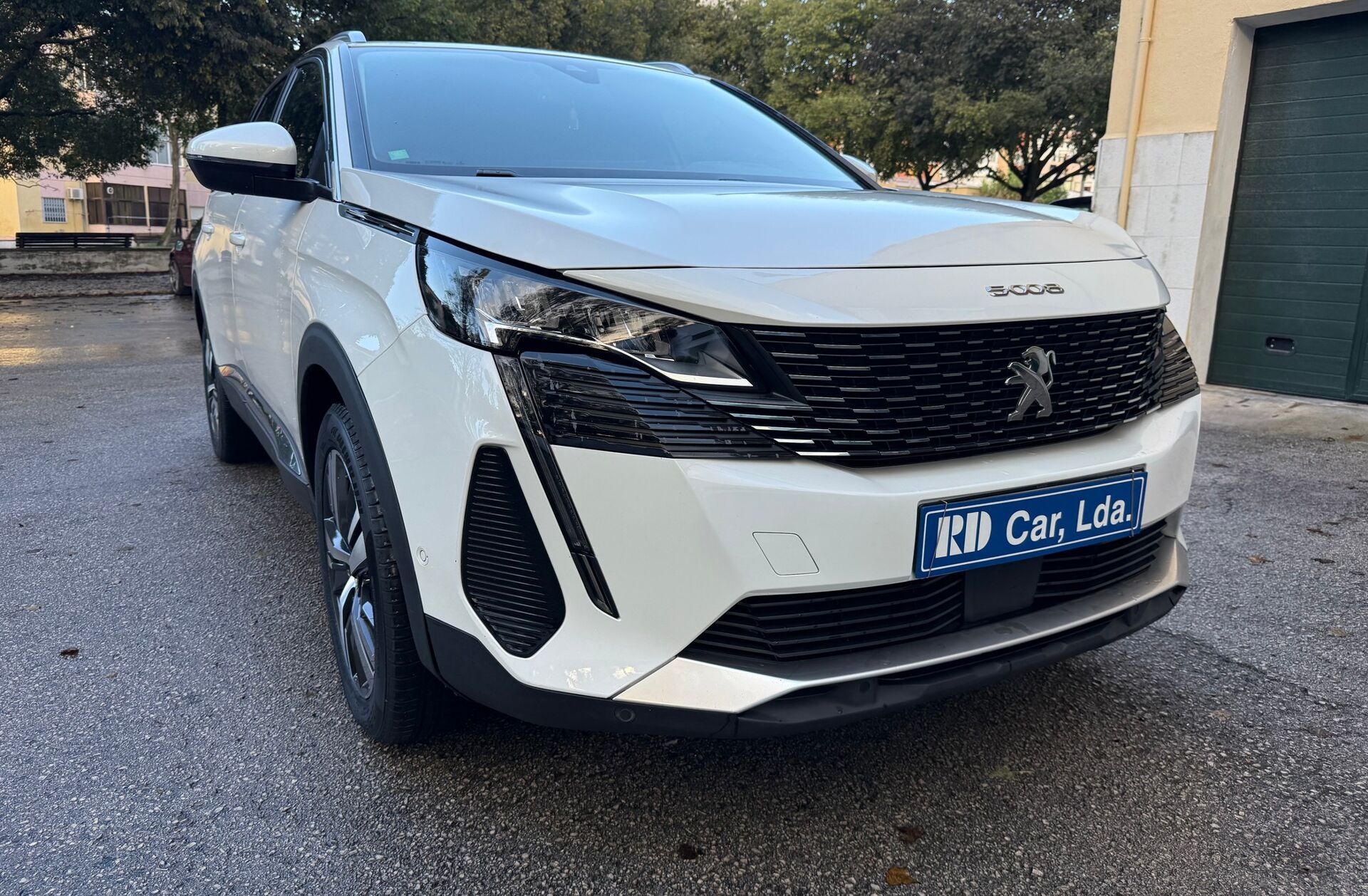 PEUGEOT 5008 2.0 BlueHDi Allure Pack EAT8