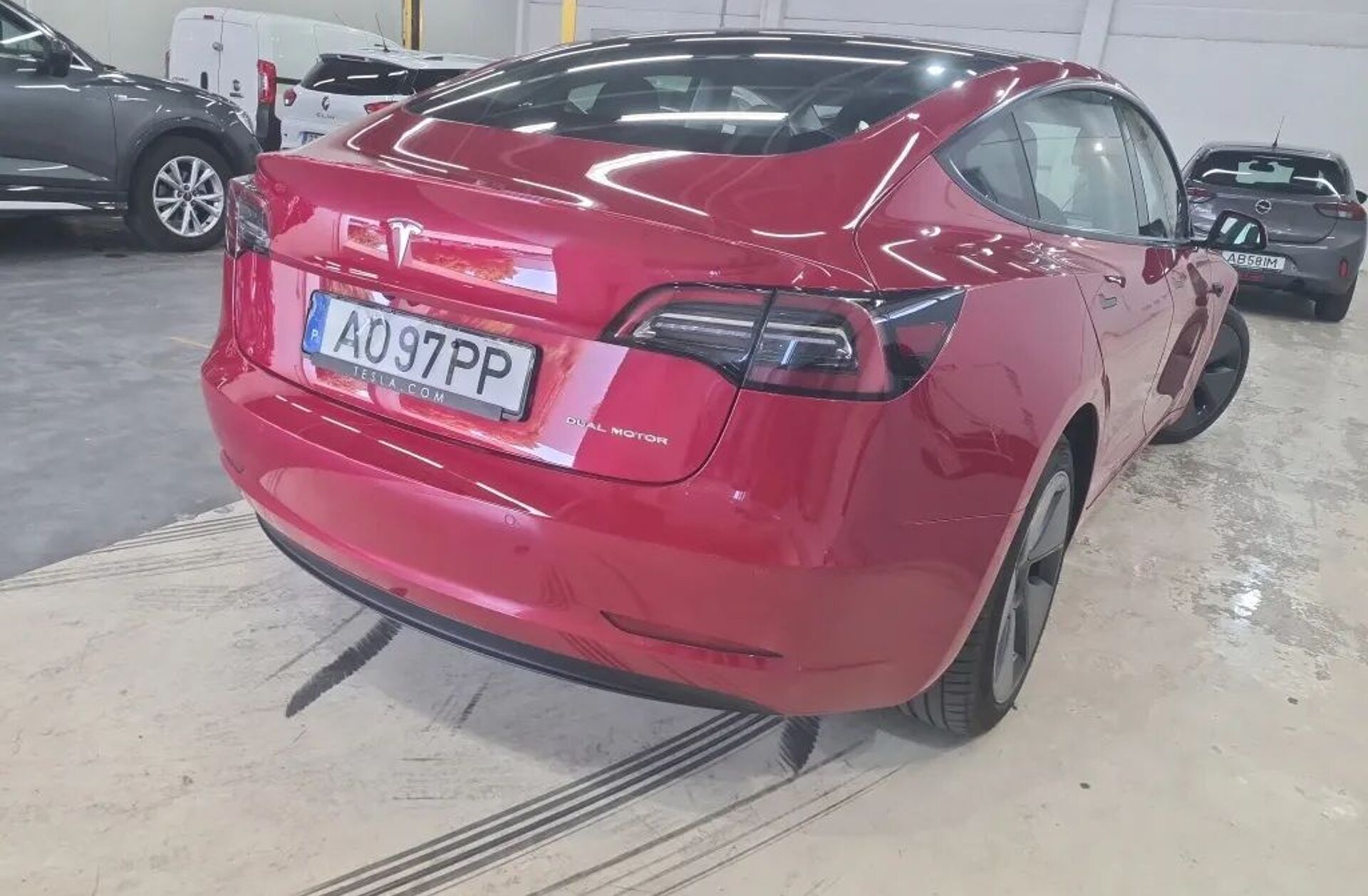 TESLA Model 3 Long Range Tração Integral