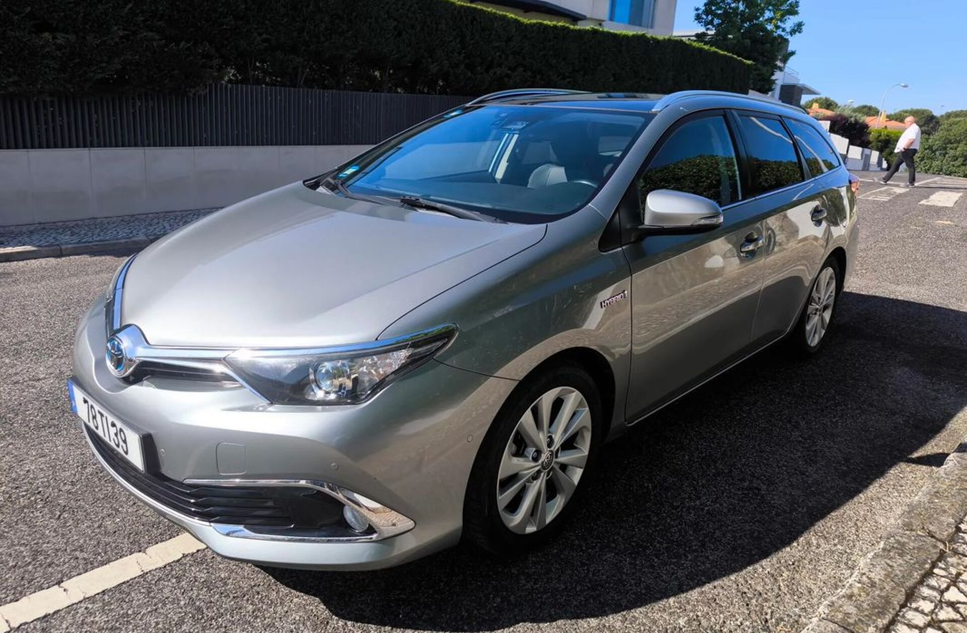 TOYOTA Auris 1.8 HSD Exclusive
