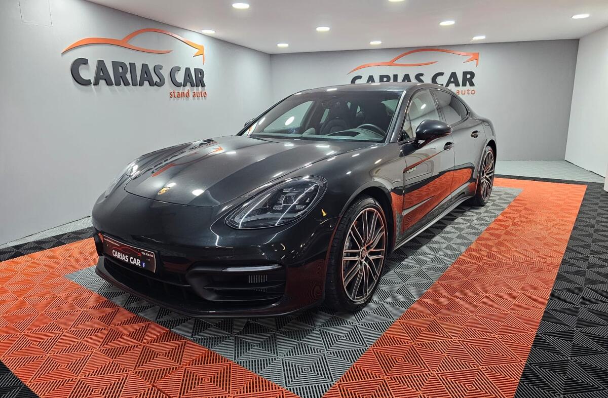 PORSCHE Panamera 4 E-Hybrid