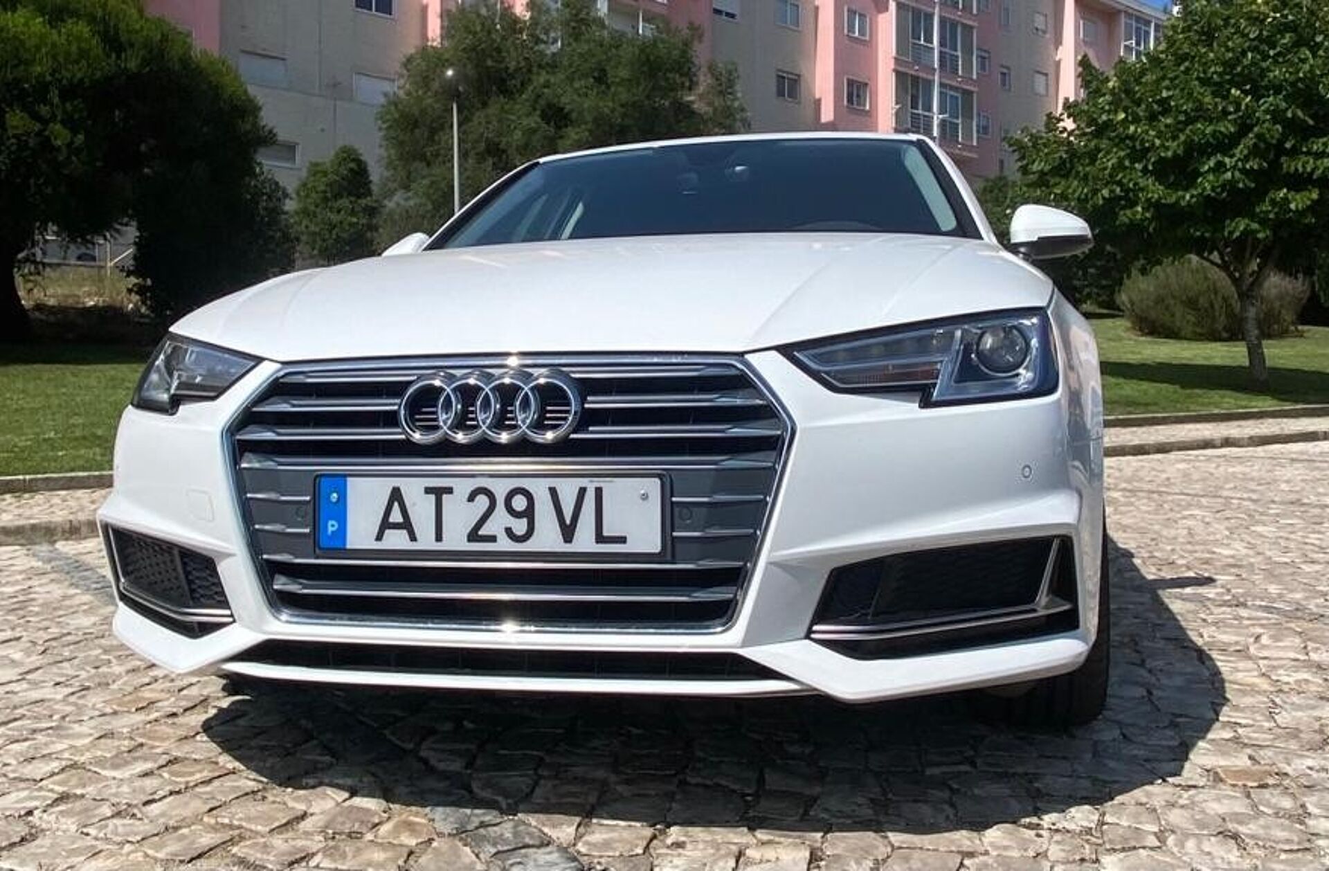 AUDI A4 40 TDI Advanced S tronic