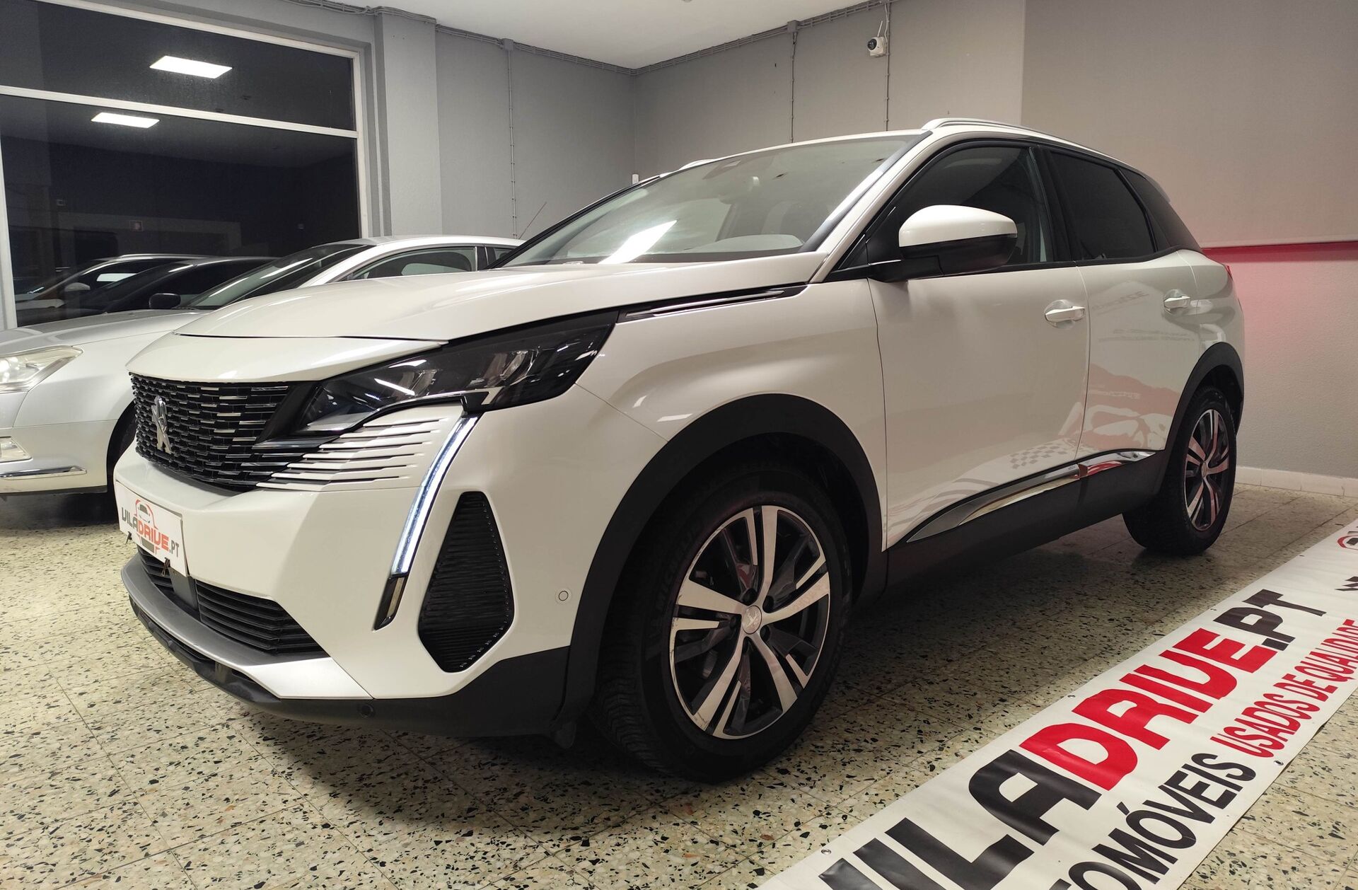 PEUGEOT 3008 1.5 BlueHDi Allure Pack EAT8