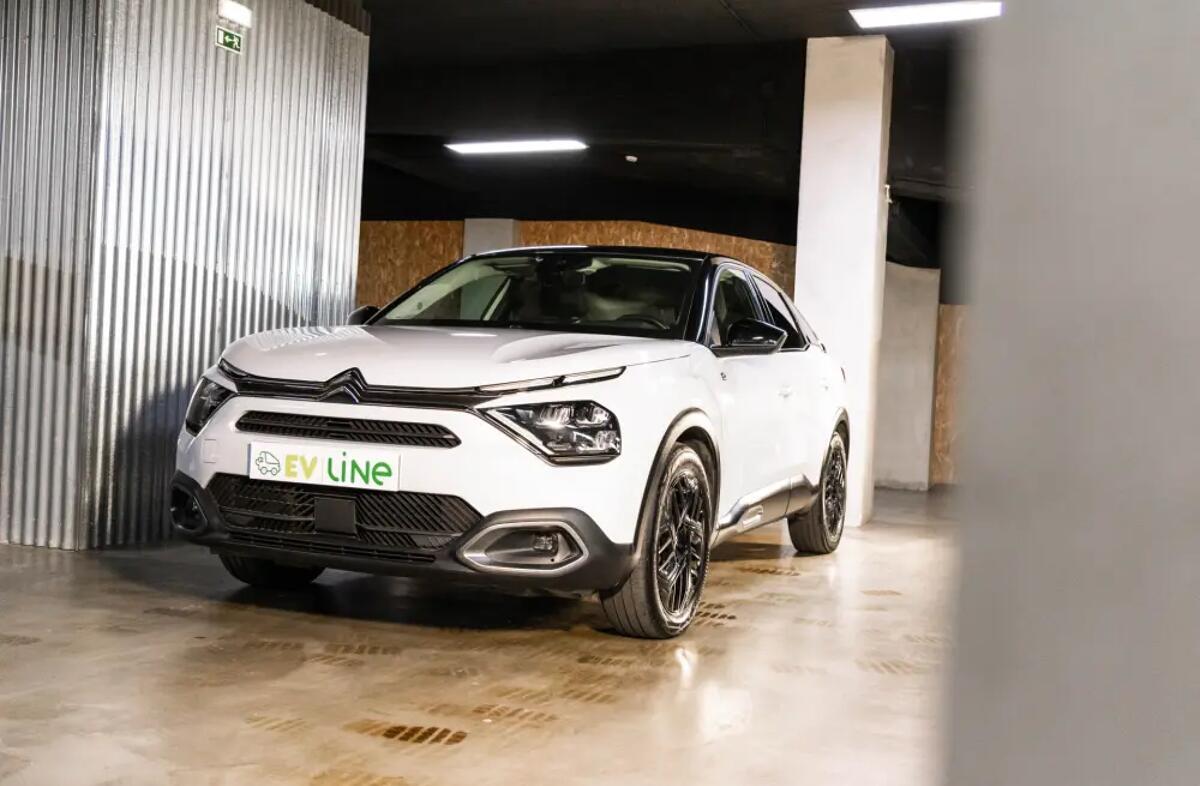 CITROEN C4 e- 50 kWh E-Series Collection