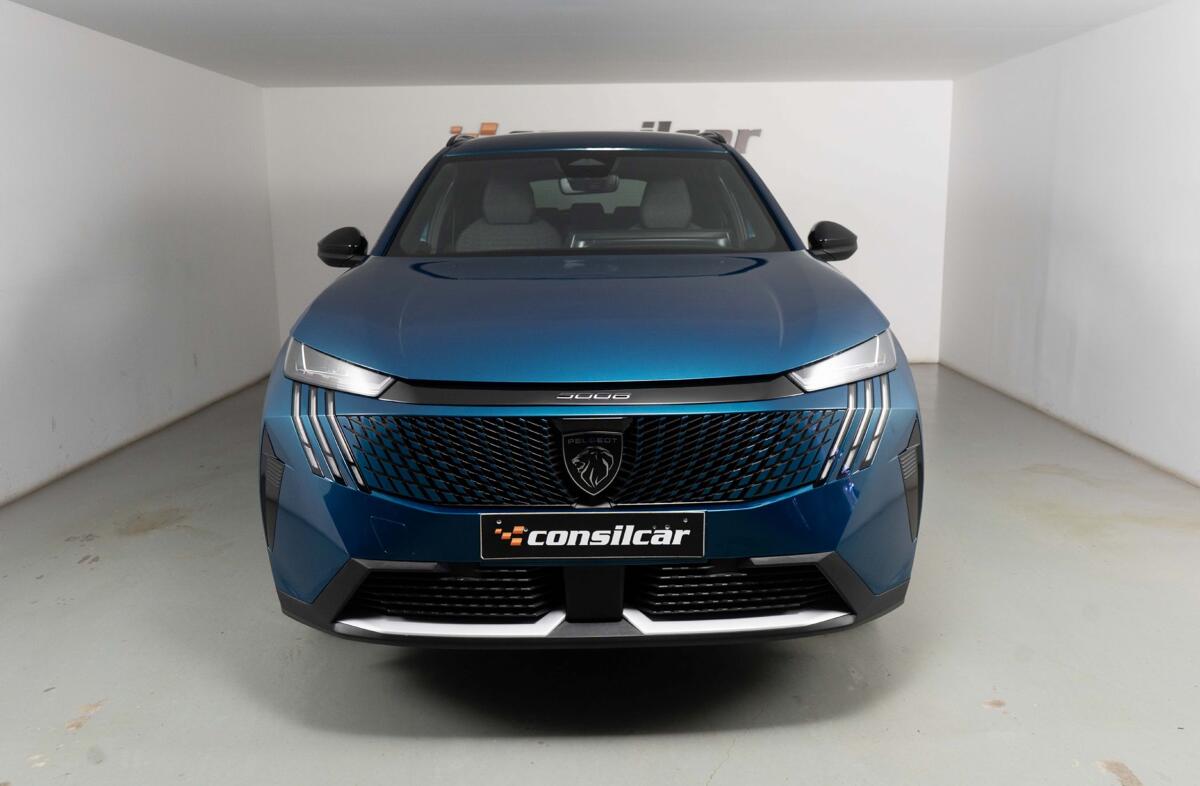 PEUGEOT 5008 1.2 Hybrid Allure e-DCS6