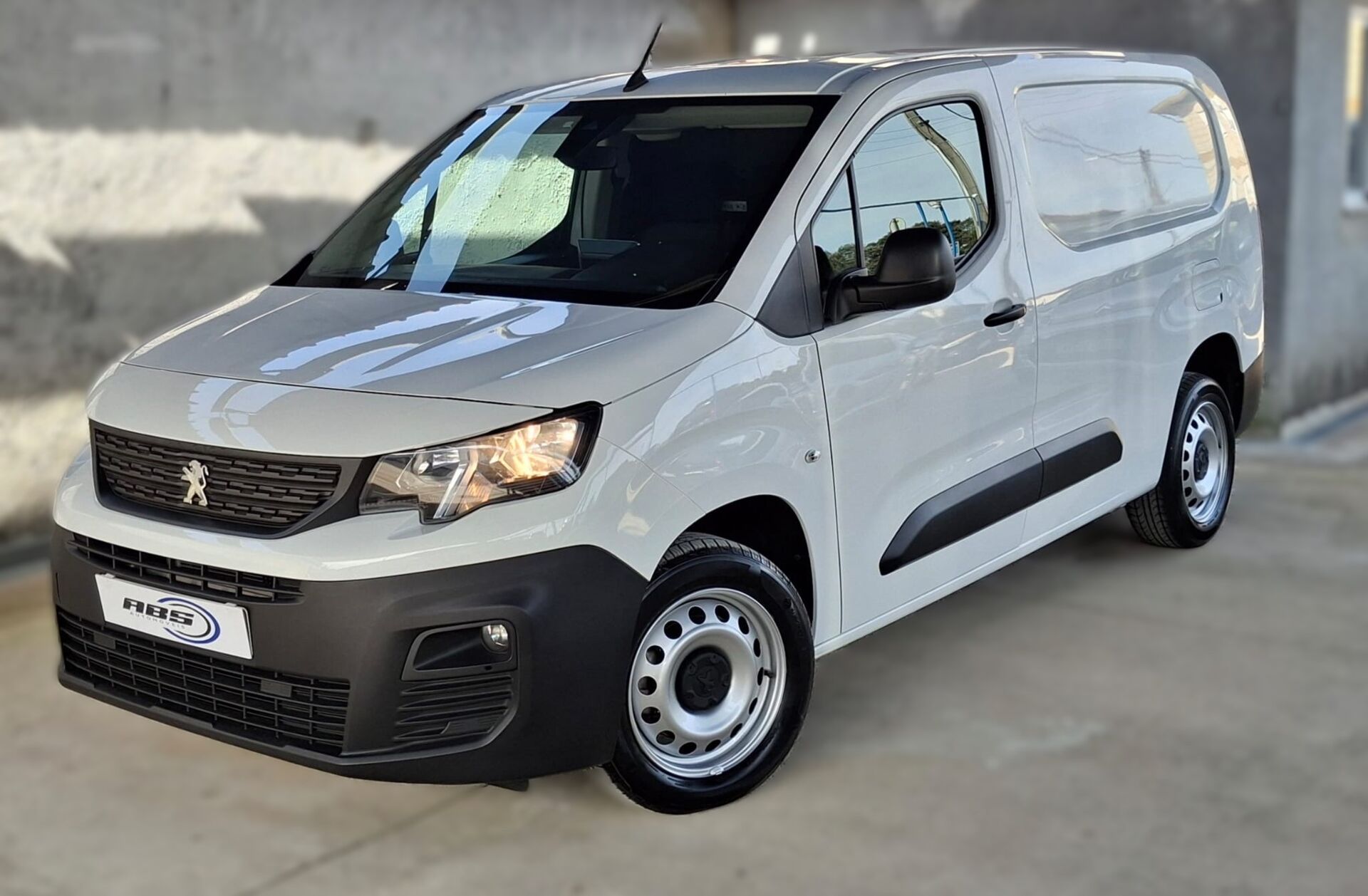 PEUGEOT Partner Longa