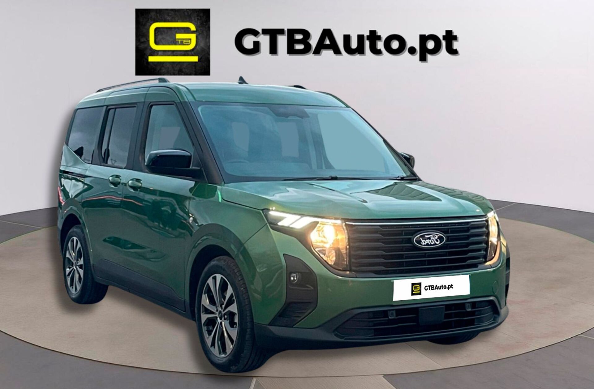 FORD Courier Tourneo  1.0 EcoBoost Titanium