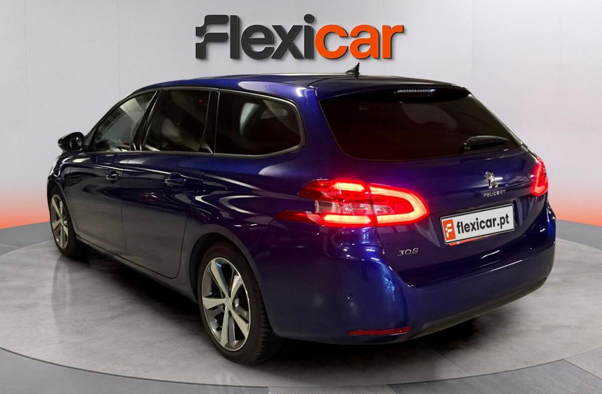 PEUGEOT 308 SW 1.2 PureTech Allure