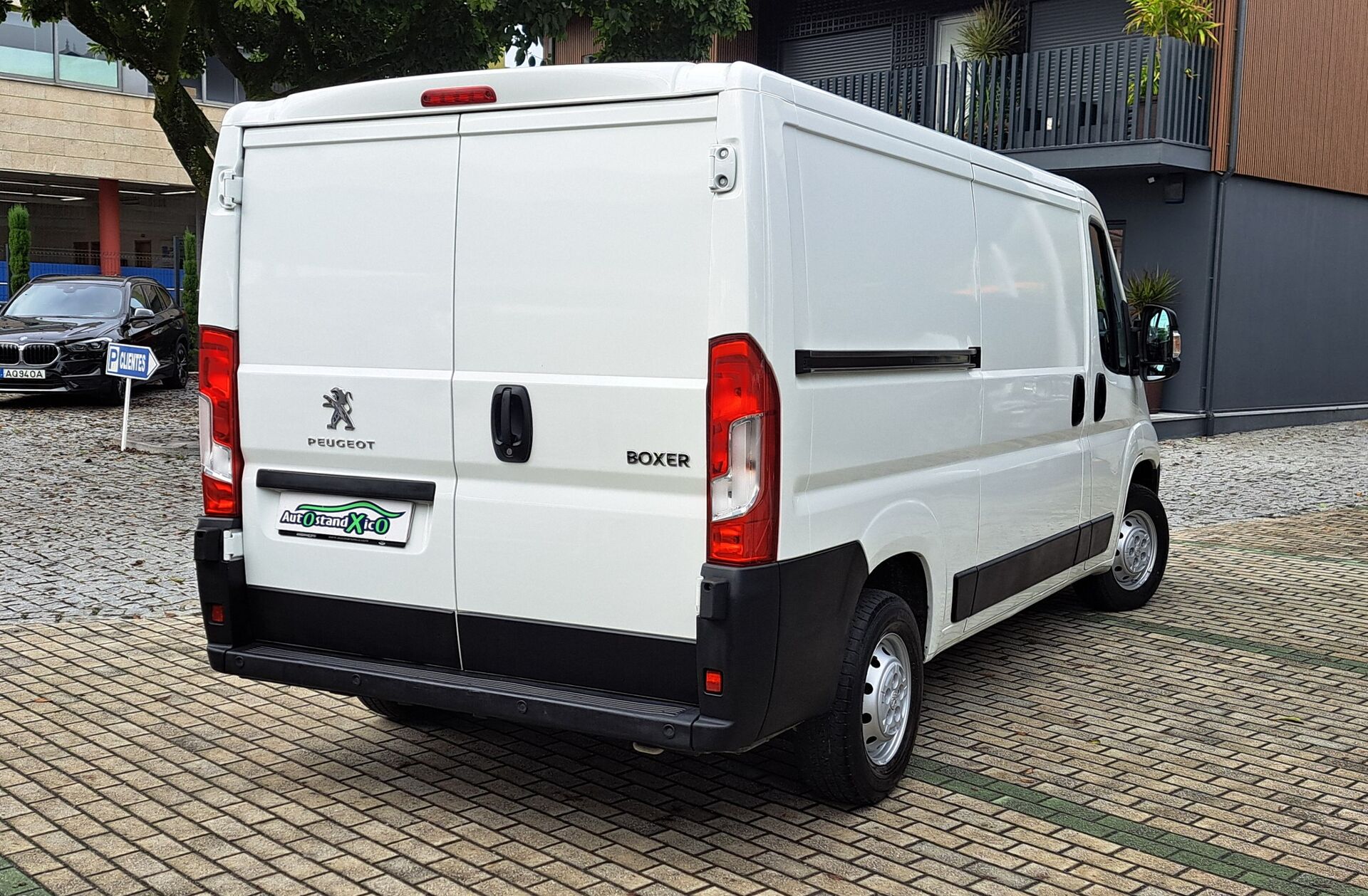 PEUGEOT Boxer 2.2 BlueHDi 330 L2H1 Premium