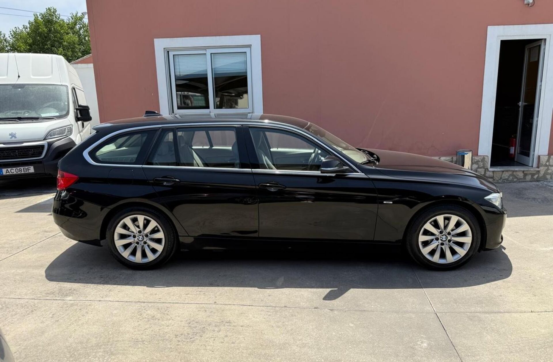 BMW Serie-3 318 d Touring Auto Line Modern