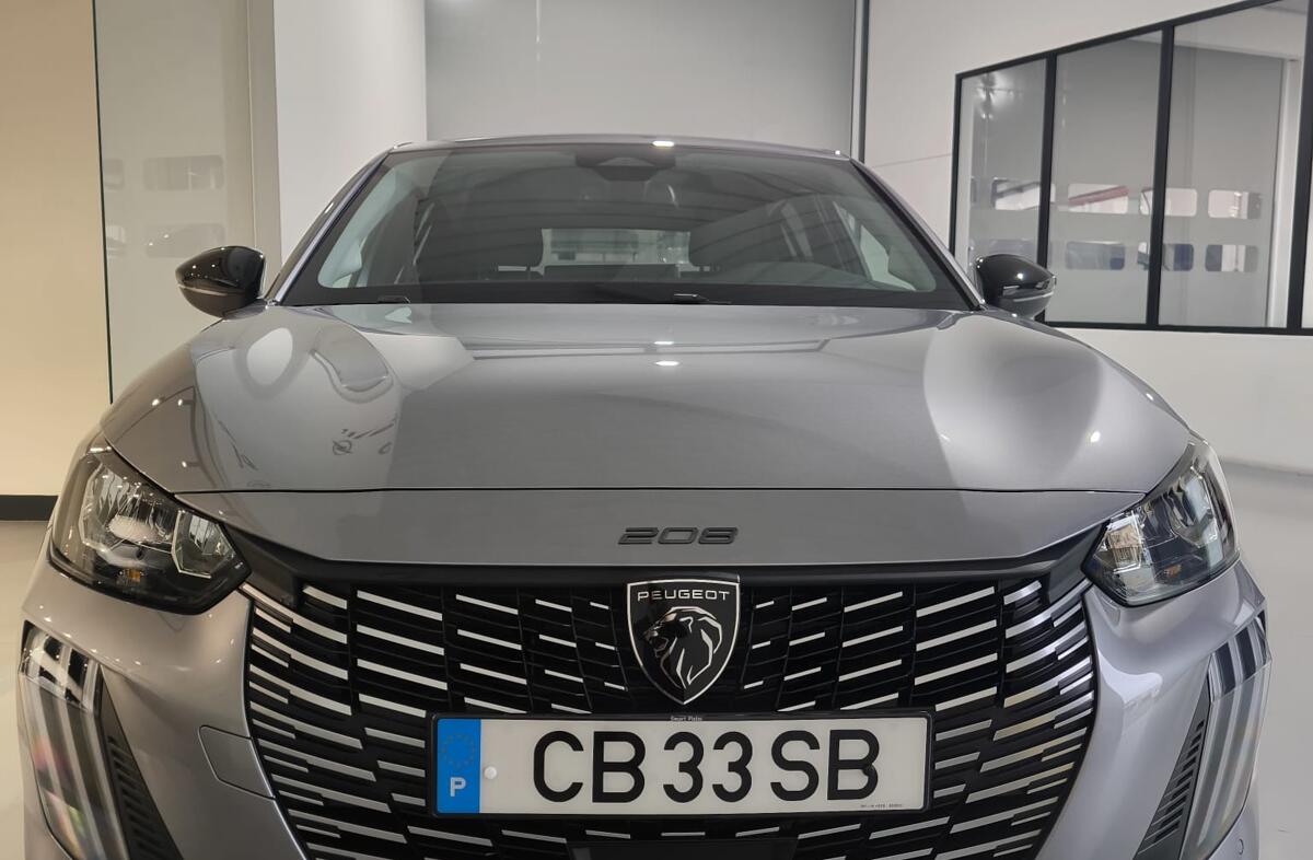 PEUGEOT 208 e- 51 kWh GT
