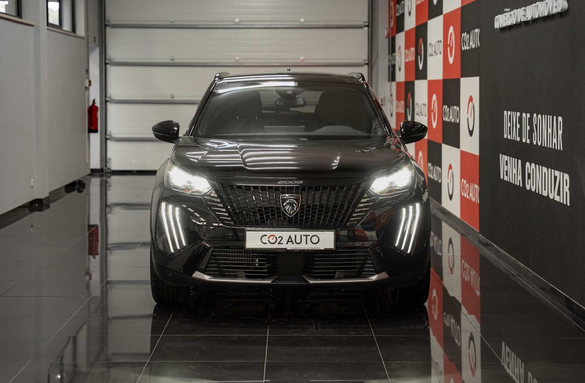 PEUGEOT 2008 1.2 PureTech Allure EAT8