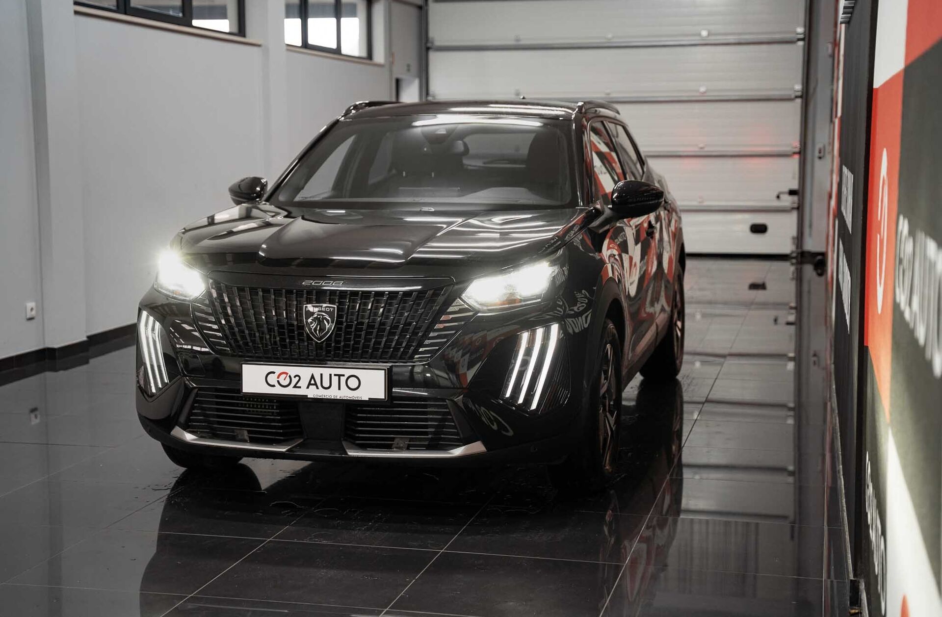 PEUGEOT 2008 1.2 PureTech Allure EAT8