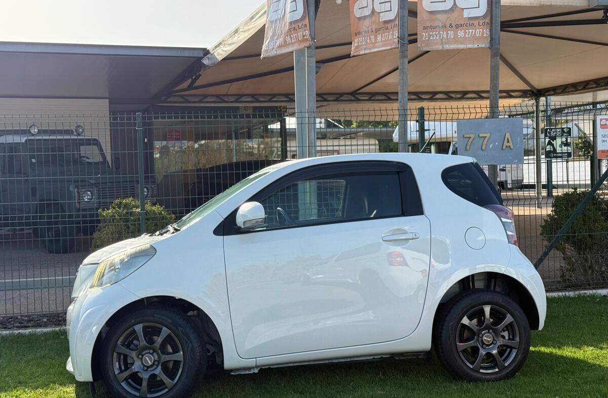 TOYOTA IQ 1.33 VVT-i