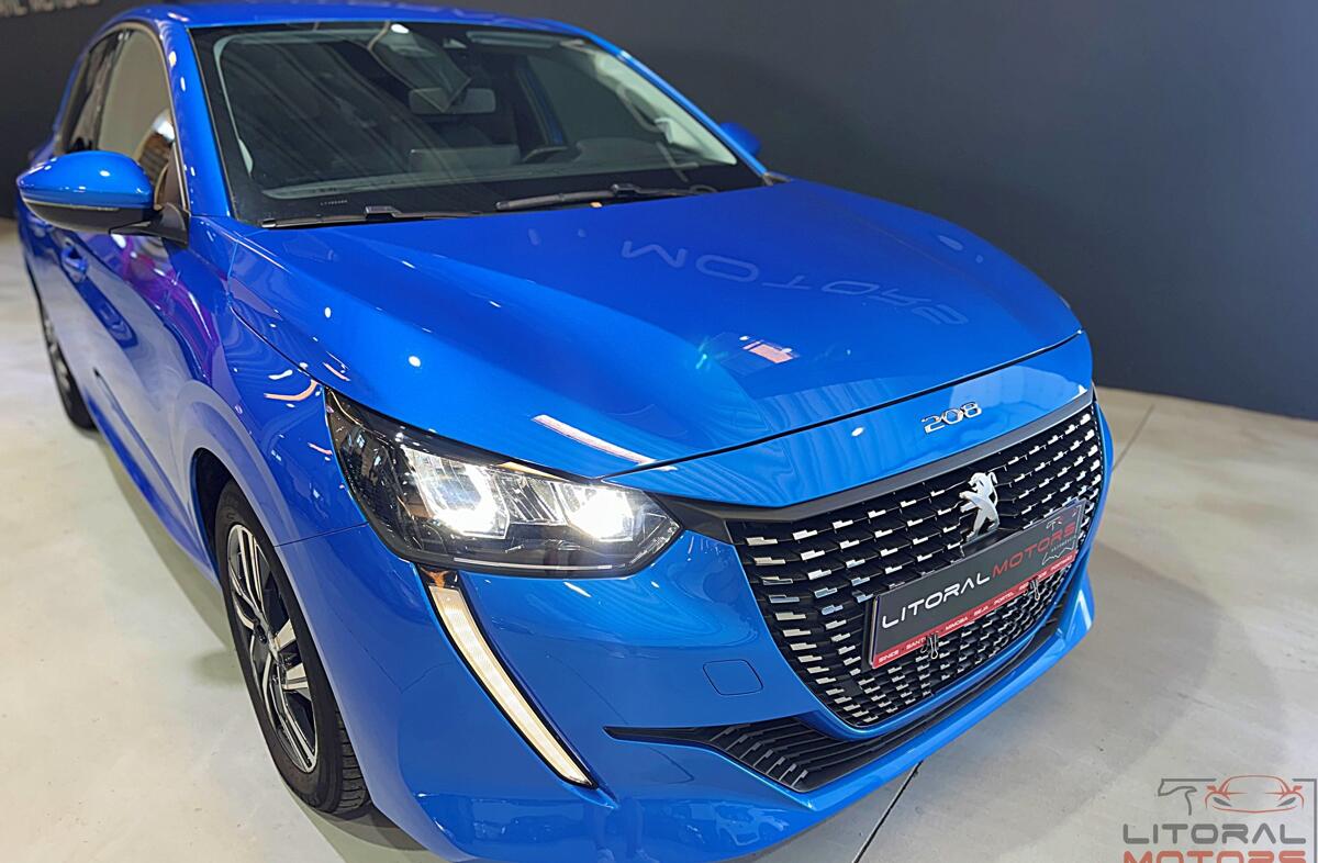 PEUGEOT 208 1.2 PureTech Allure EAT8