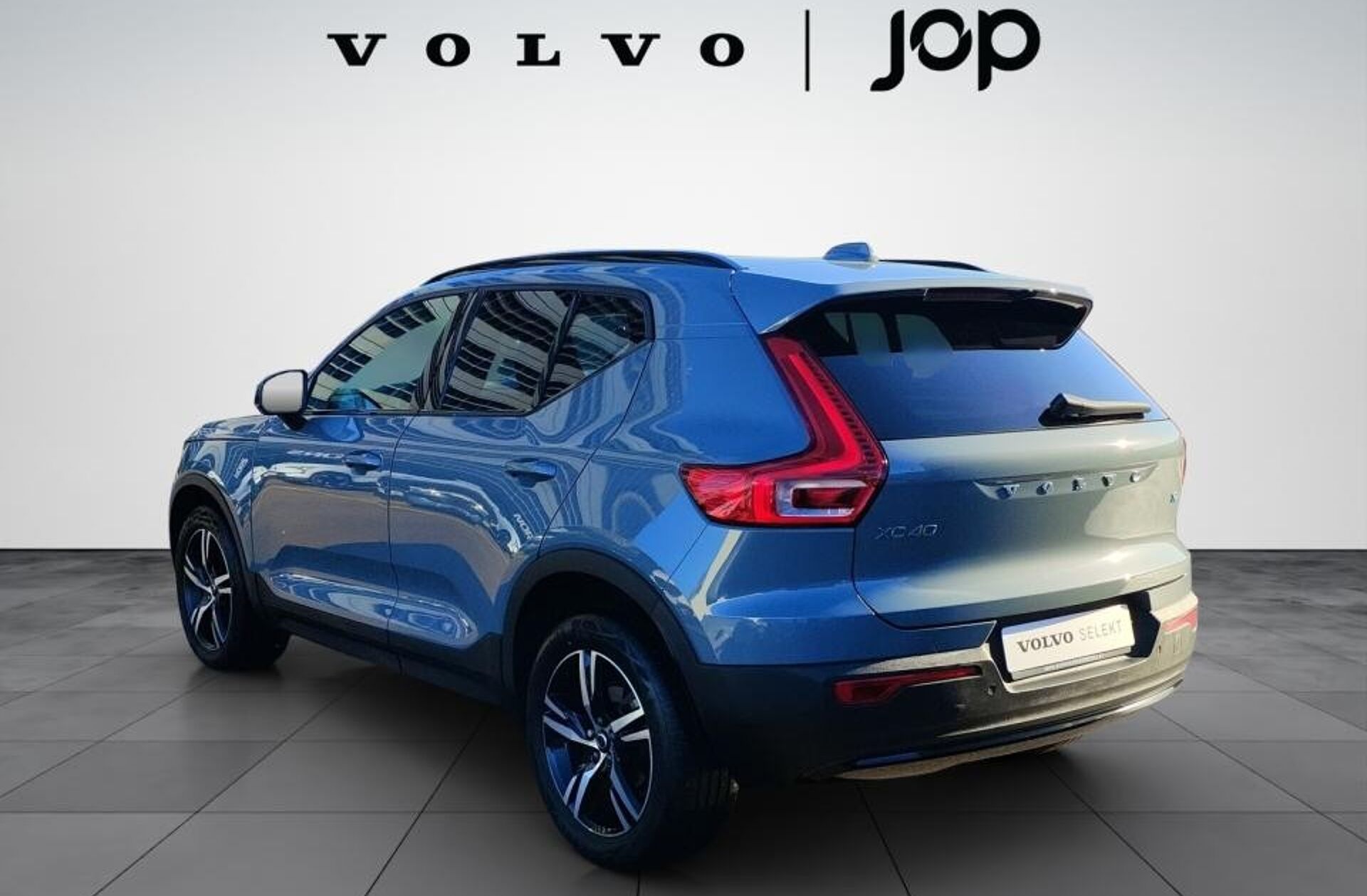 VOLVO XC40 1.5 T2 Plus Dark Auto