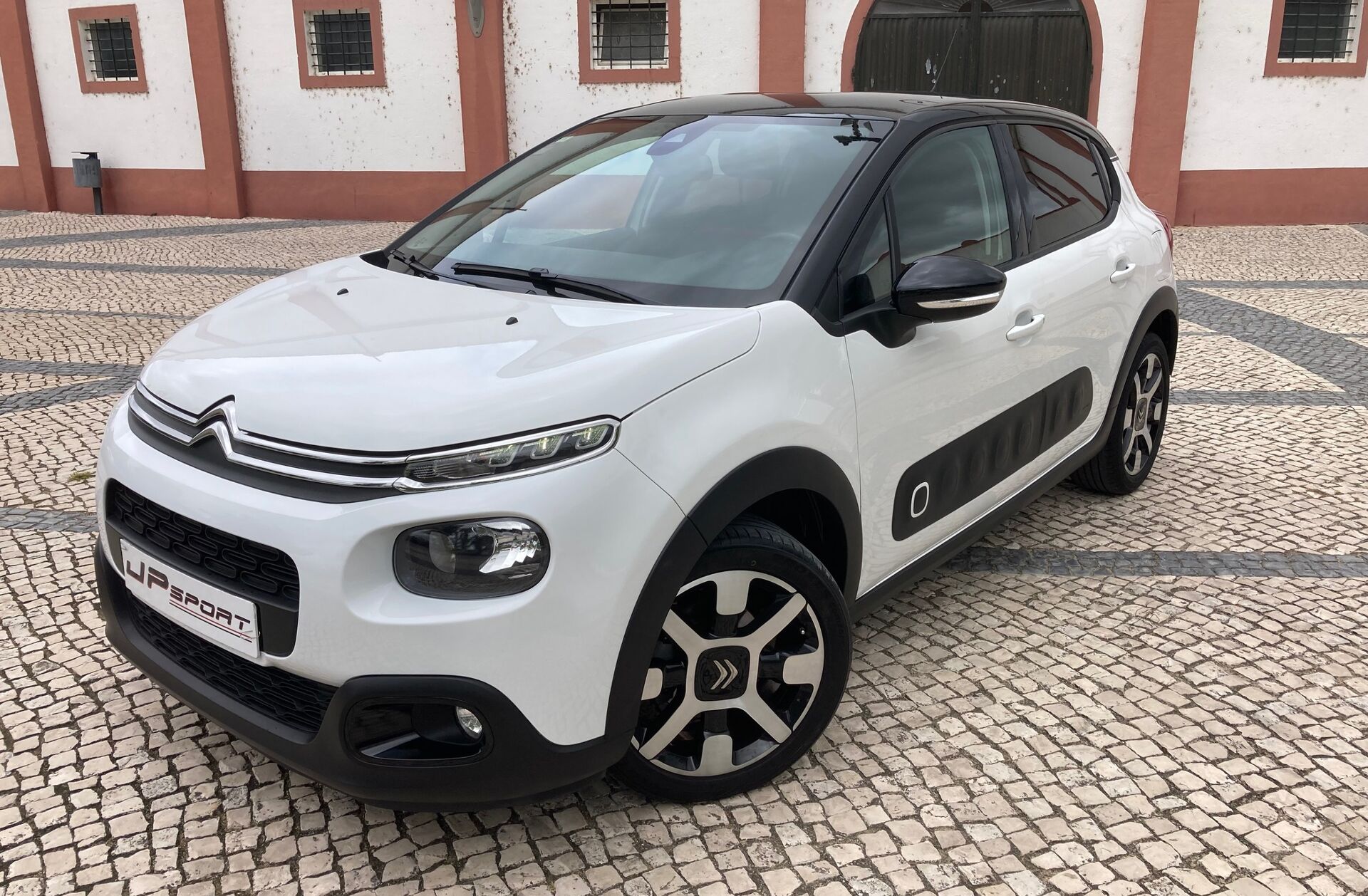 CITROEN C3 1.2 PureTech Shine