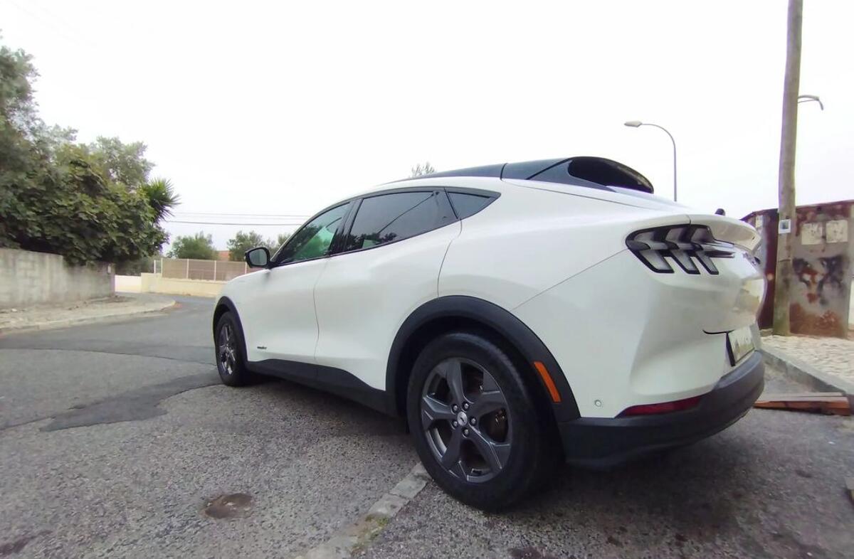 FORD Mustang Mach-E Standard