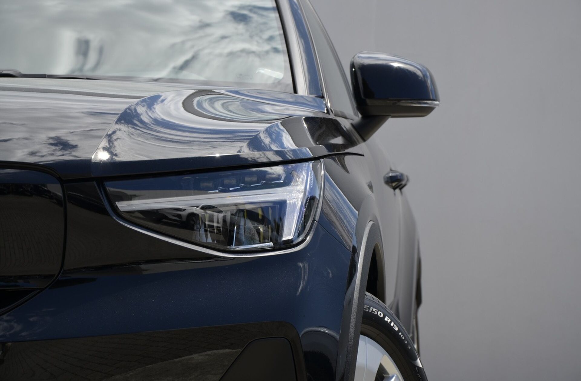 VOLVO EX40 Single Motor Extended Range Core