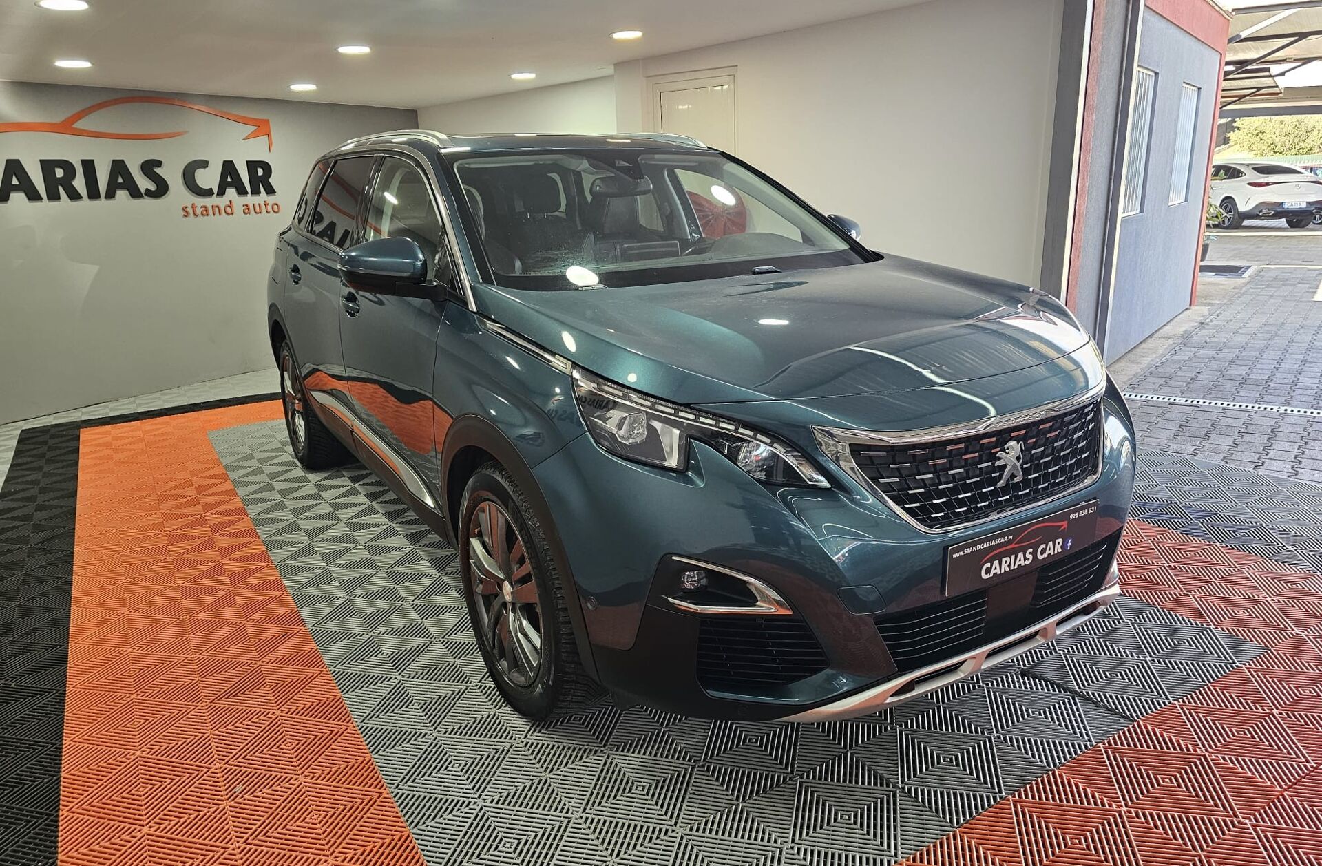 PEUGEOT 5008 1.5 BlueHDi Allure EAT8