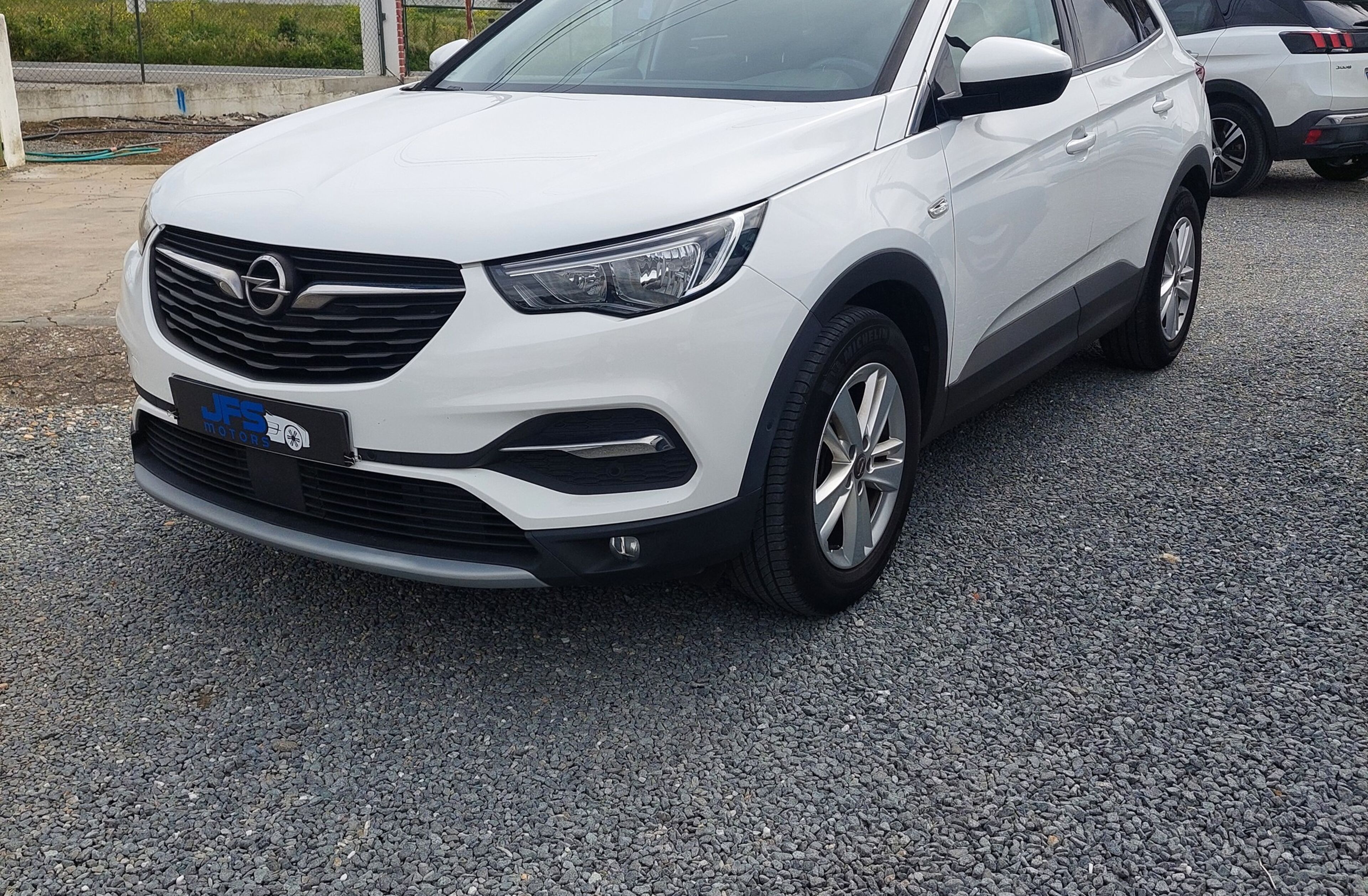 OPEL Grandland 1.2 T Business Edition