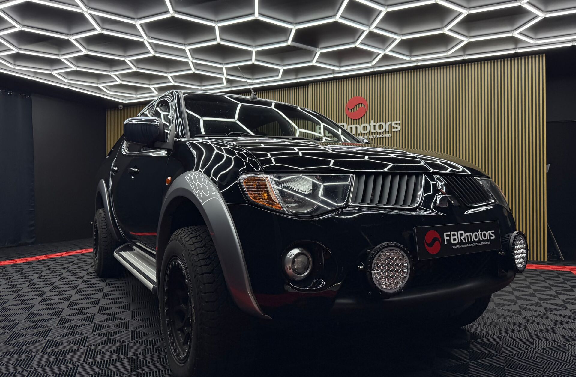 MITSUBISHI L 200 2.5 DI-D