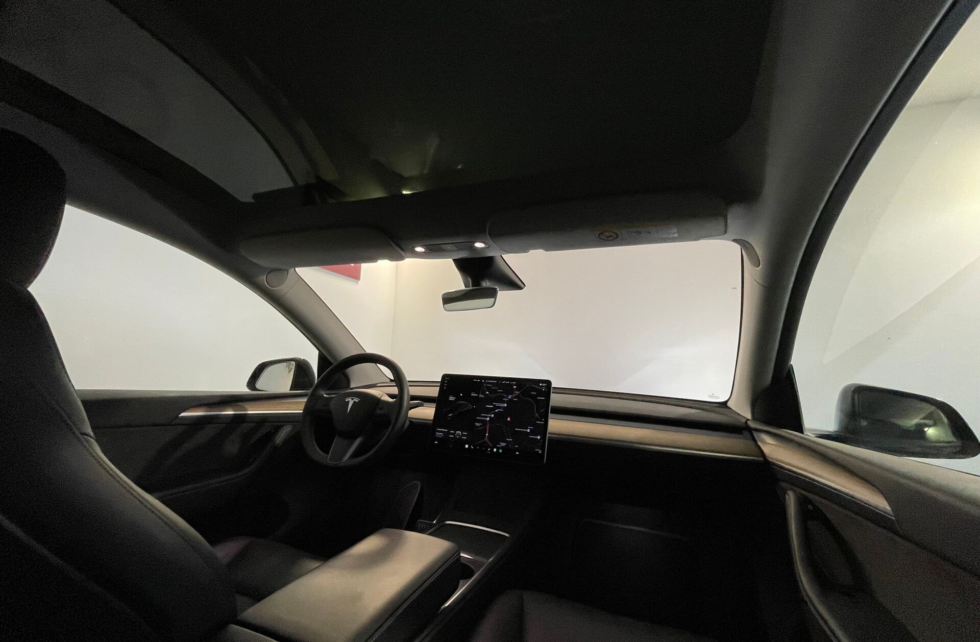 TESLA Model Y Long Range Tração Integral