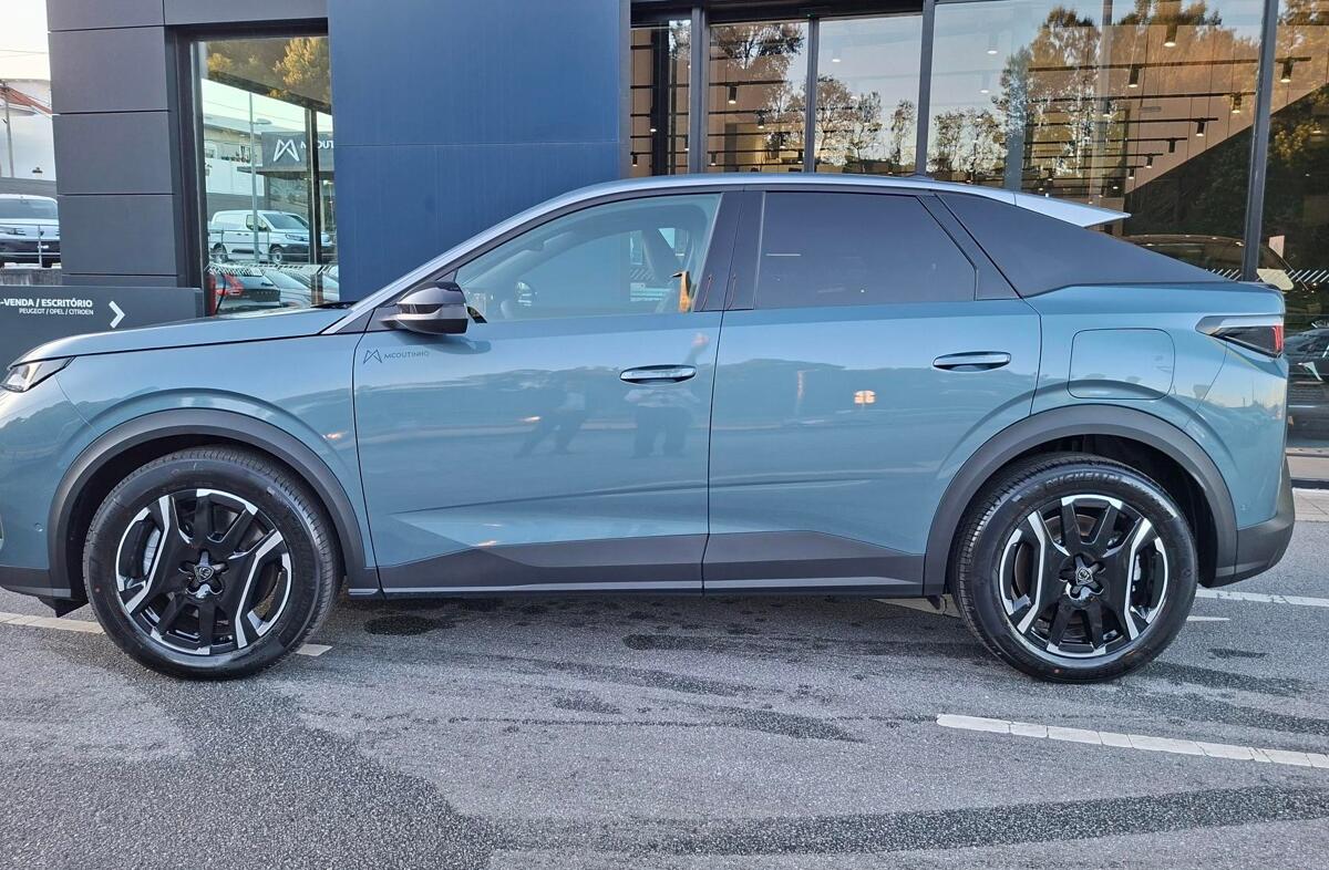 PEUGEOT 3008 e- 73 kWh Allure