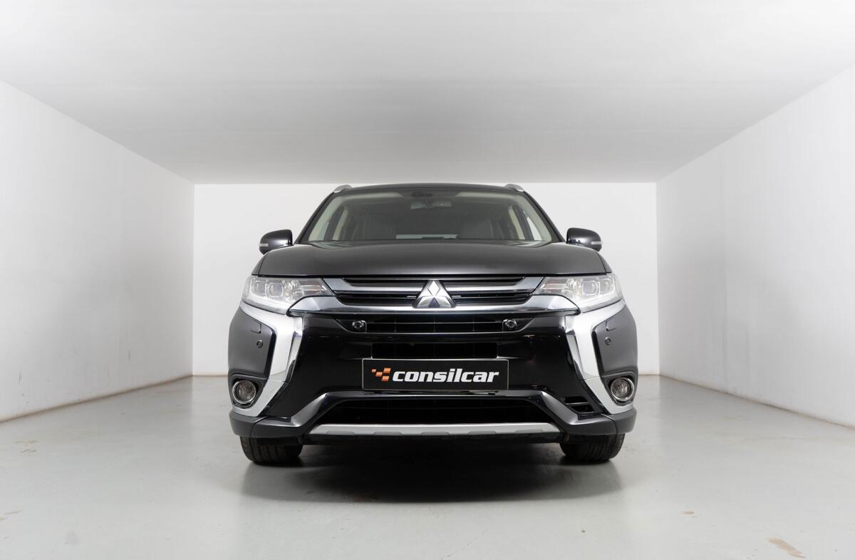 MITSUBISHI Outlander 2.0 PHEV Intense Navi
