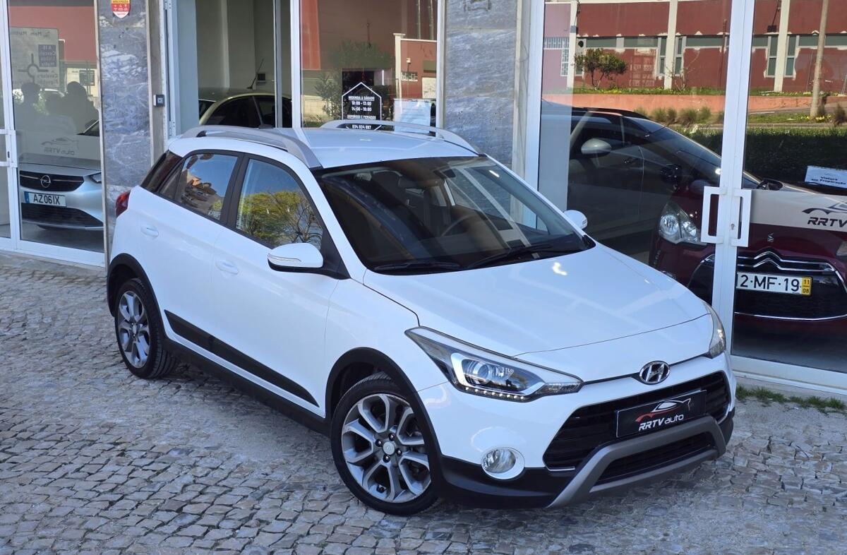 HYUNDAI i20 1.4 CRDi Comfort Navi