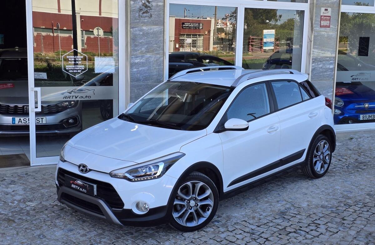 HYUNDAI i20 1.4 CRDi Comfort Navi