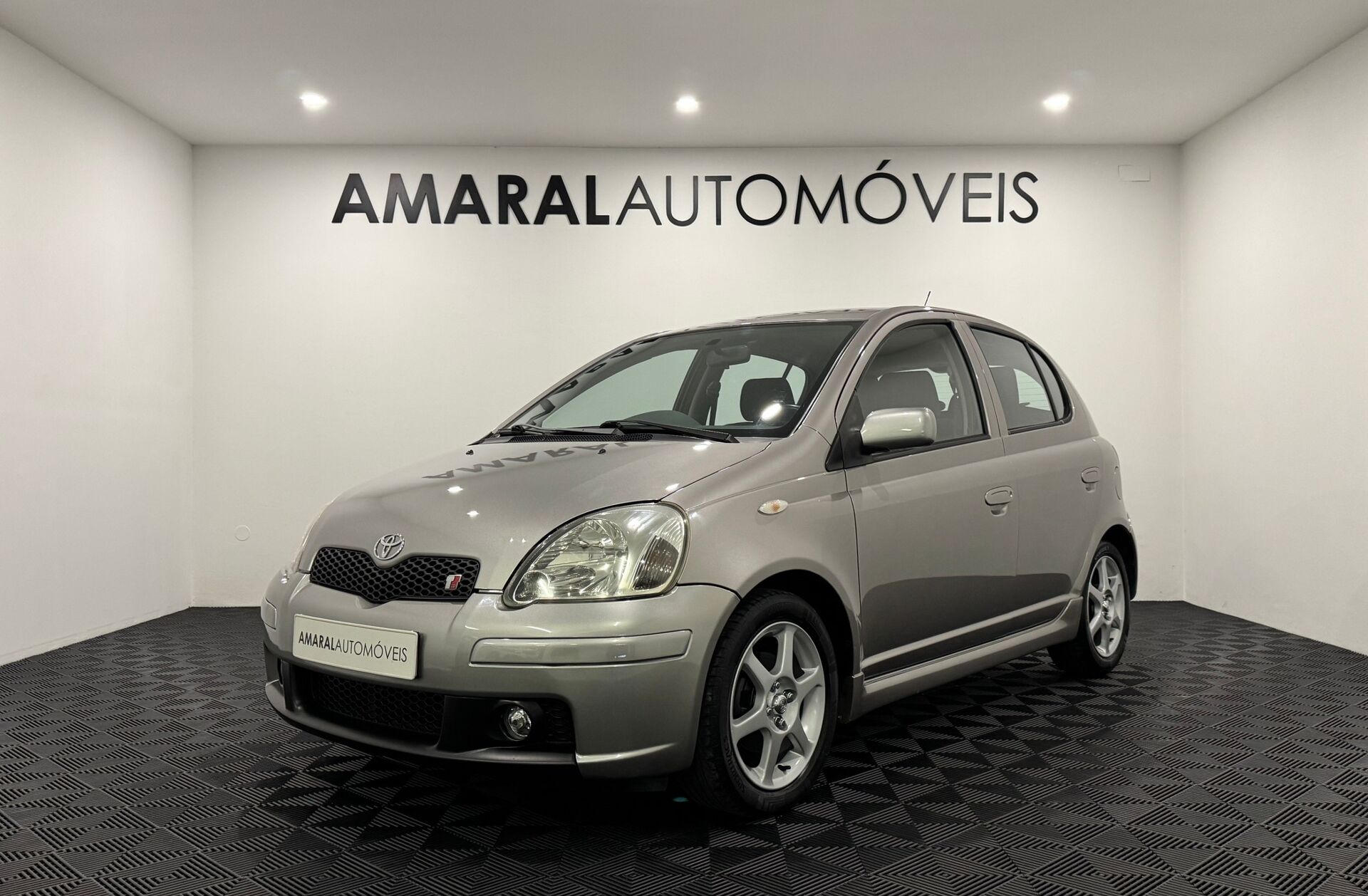 TOYOTA Yaris 1.5 T Sport AC