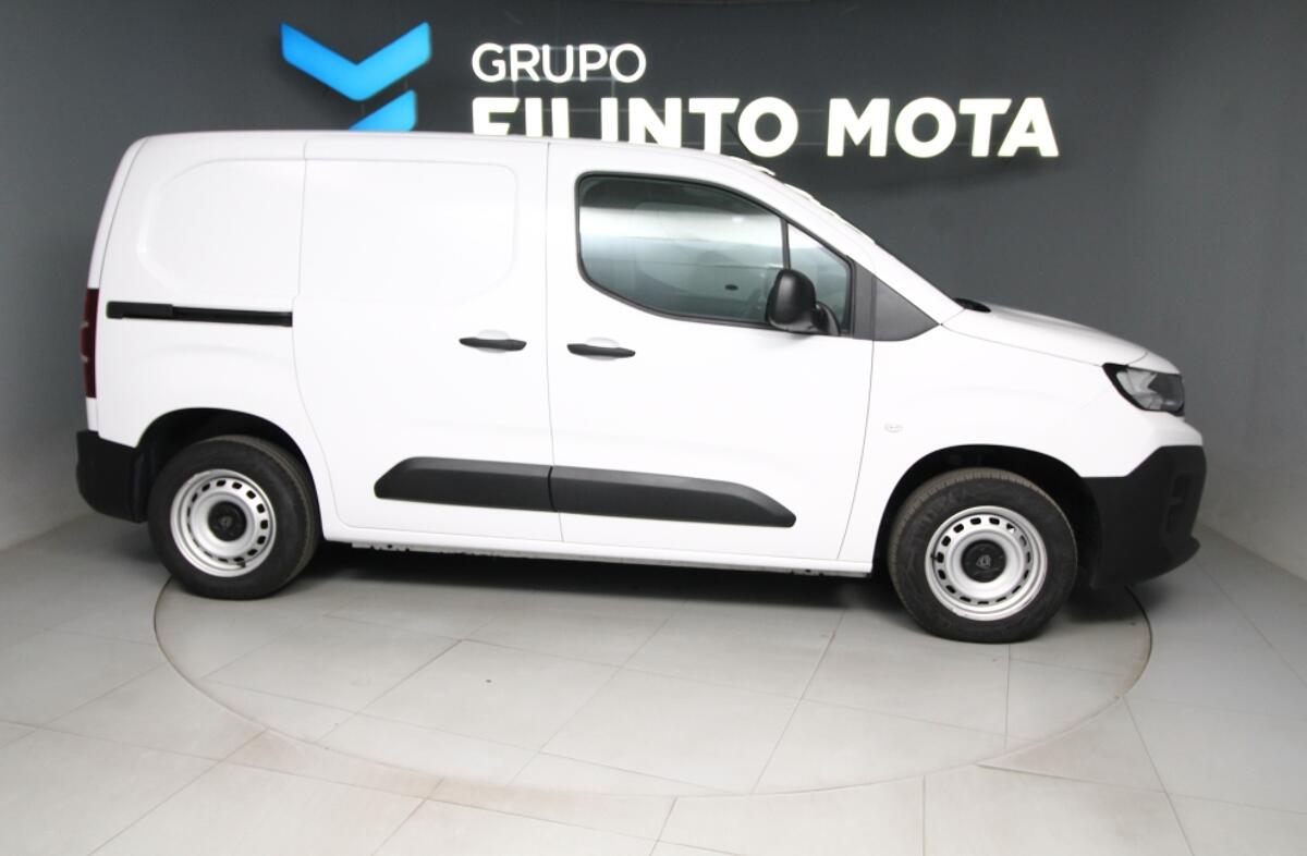 PEUGEOT Partner 1.5 BlueHDi Standard