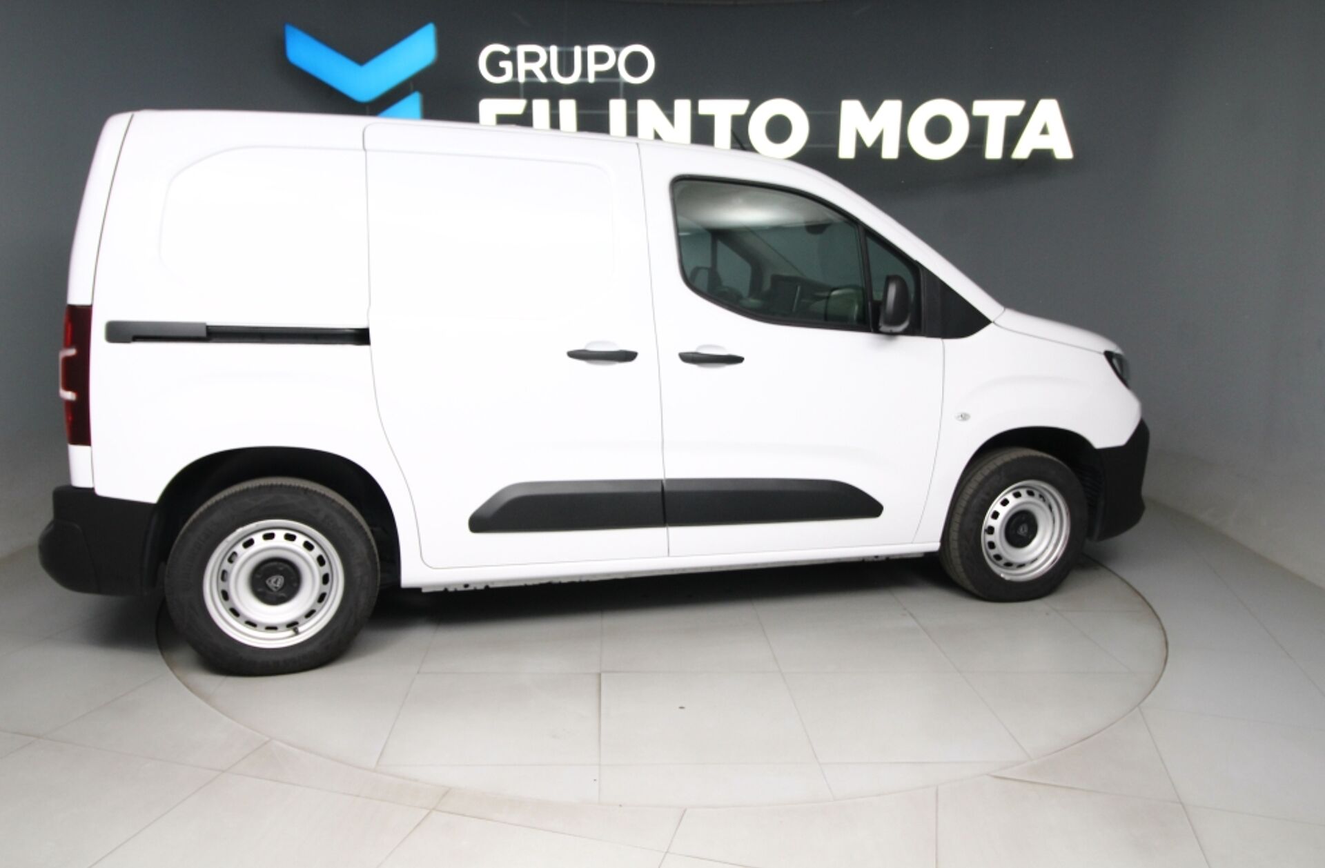 PEUGEOT Partner 1.5 BlueHDi Standard