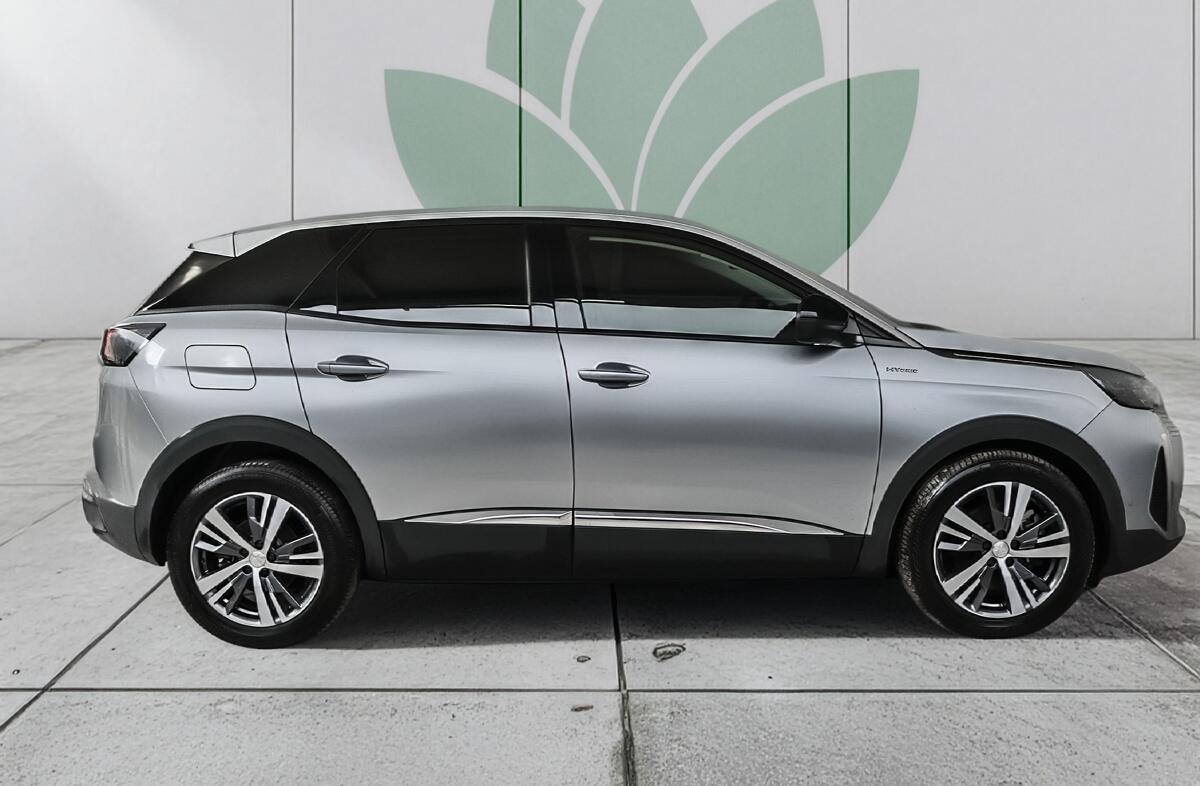 PEUGEOT 3008 1.6 Hybrid Allure Pack e-EAT8
