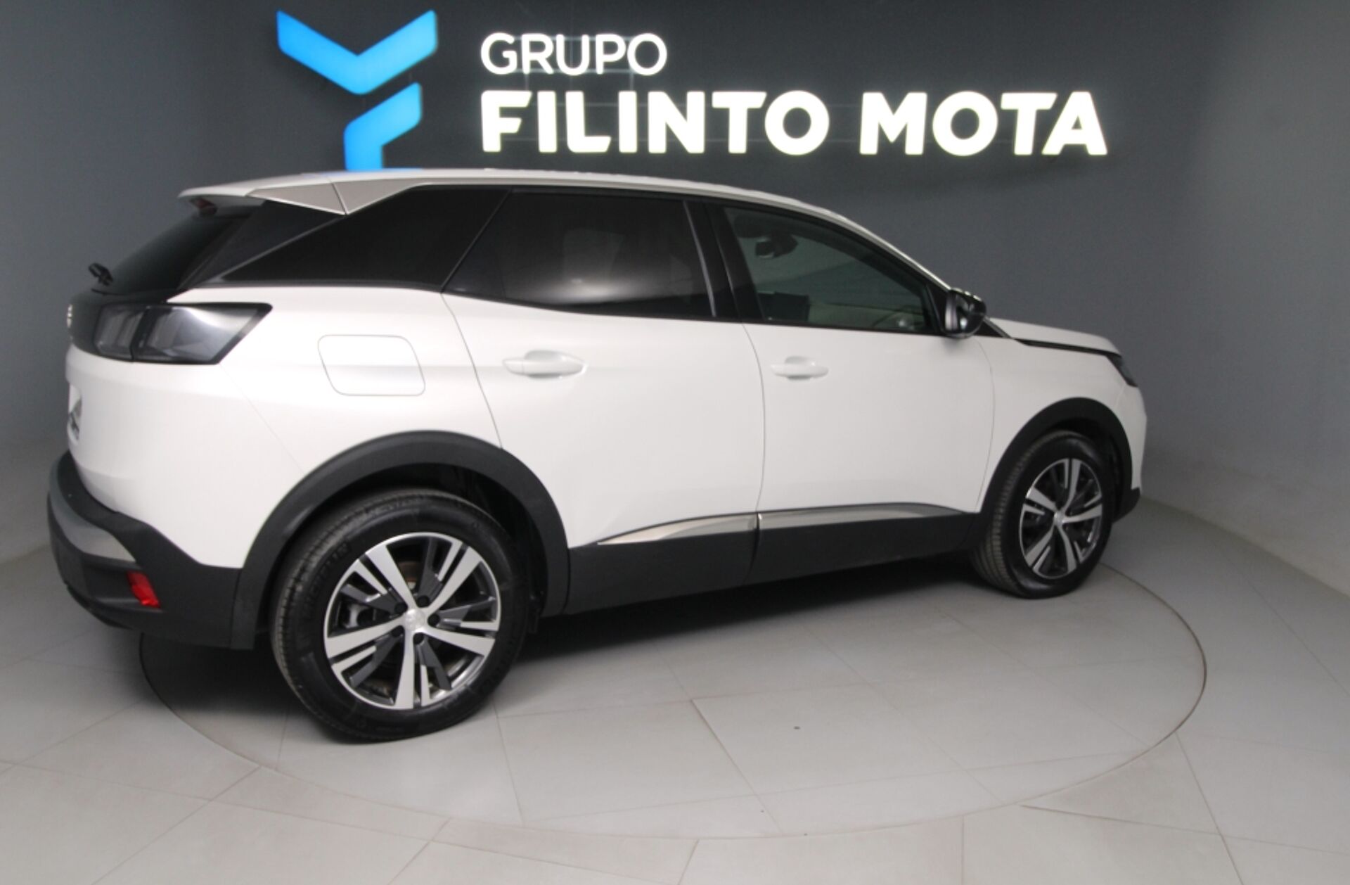 PEUGEOT 3008 1.2 Hybrid Allure Pack e-DCS6