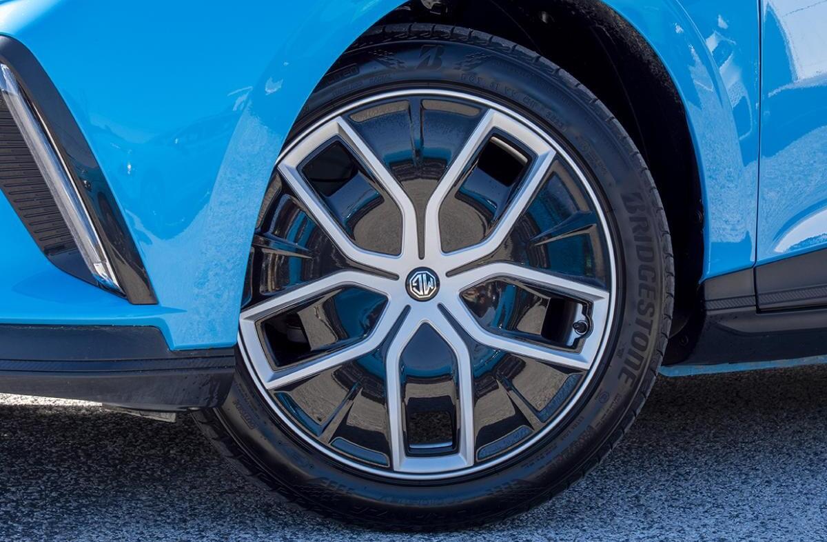 MG MG4 64 kWh Luxury