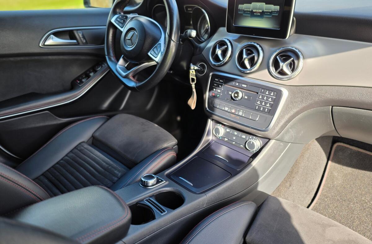 MERCEDES Classe GLA GLA 180 CDi AMG Line Aut.