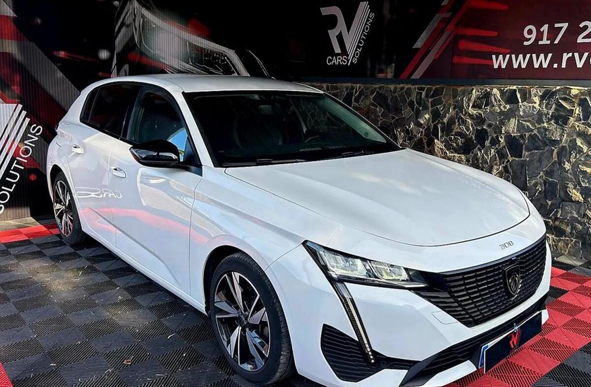 PEUGEOT 308 1.2 PureTech Allure Pack EAT8