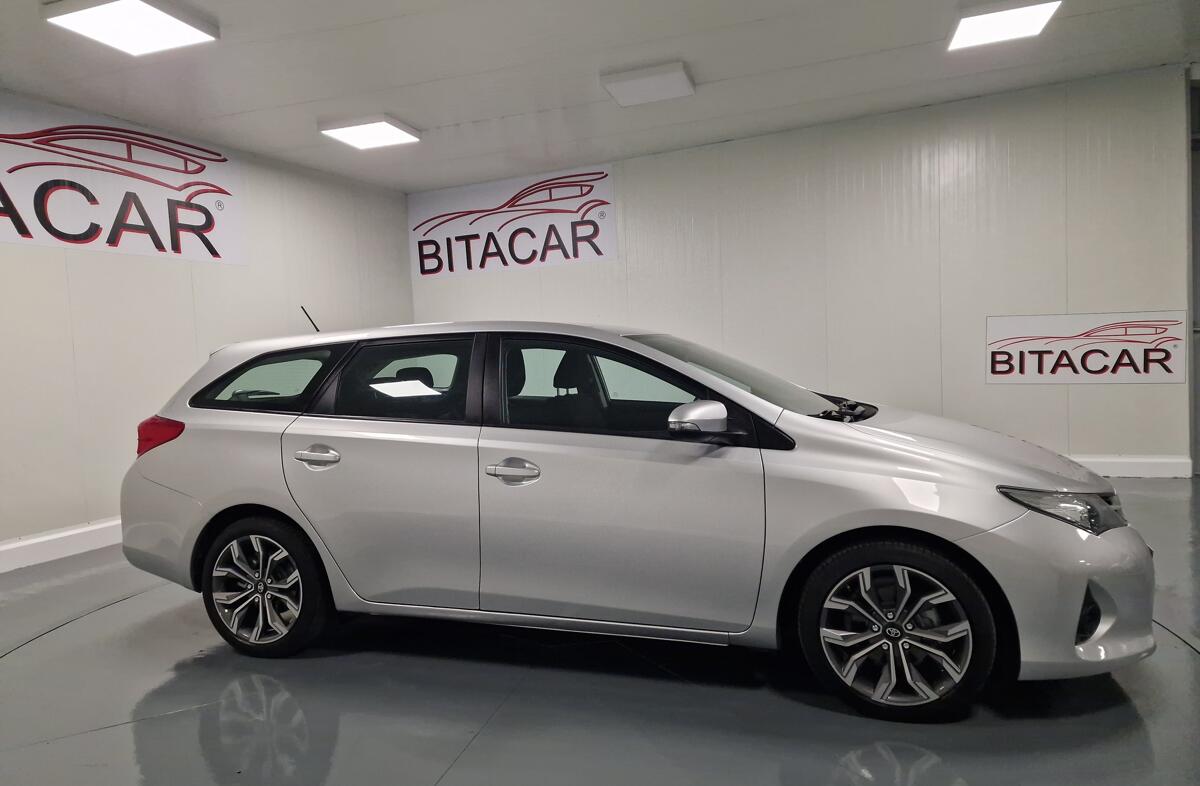TOYOTA Auris 1.4 D-4D Active+AC