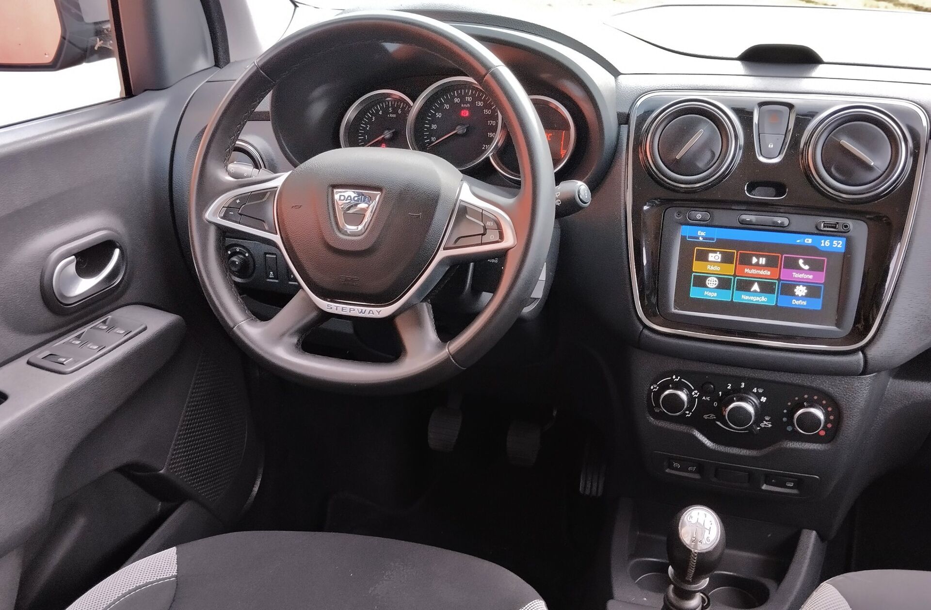 DACIA Lodgy 1.5 Blue dCi Stepway 7L