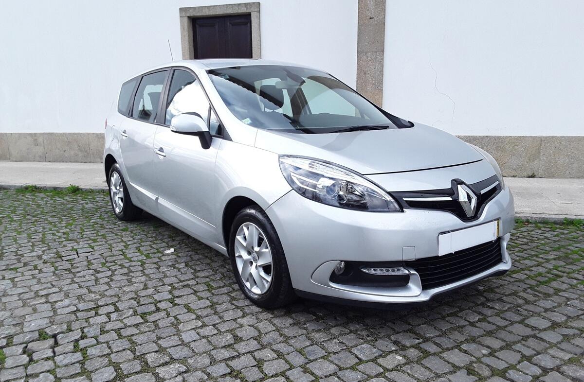 RENAULT Scénic G. 1.5 dCi Luxe SS