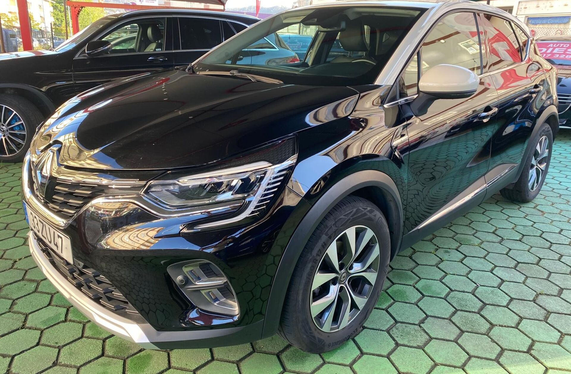 RENAULT Captur 1.0 TCe Exclusive