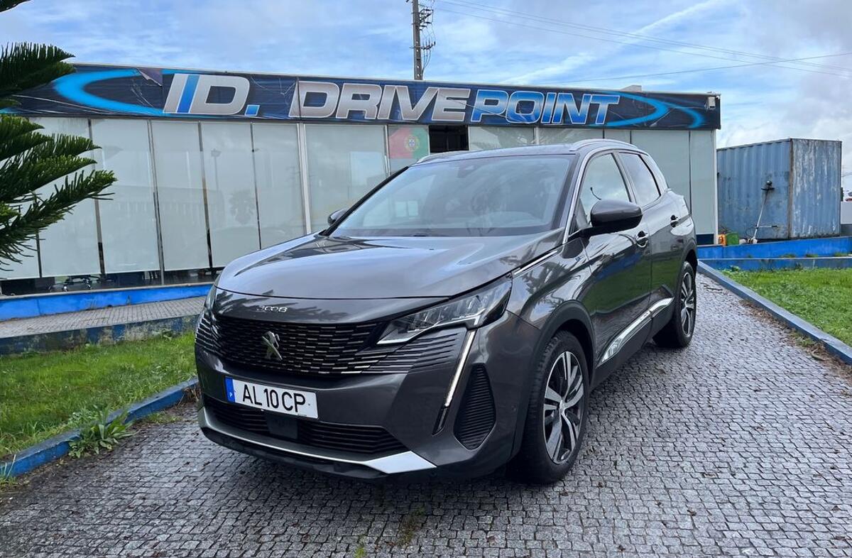 PEUGEOT 3008 1.6 Hybrid Allure Pack e-EAT8