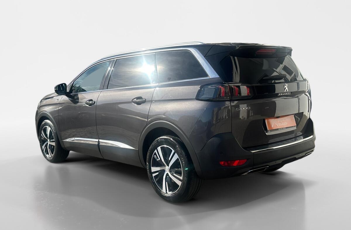 PEUGEOT 5008 1.5 BlueHDi GT EAT8
