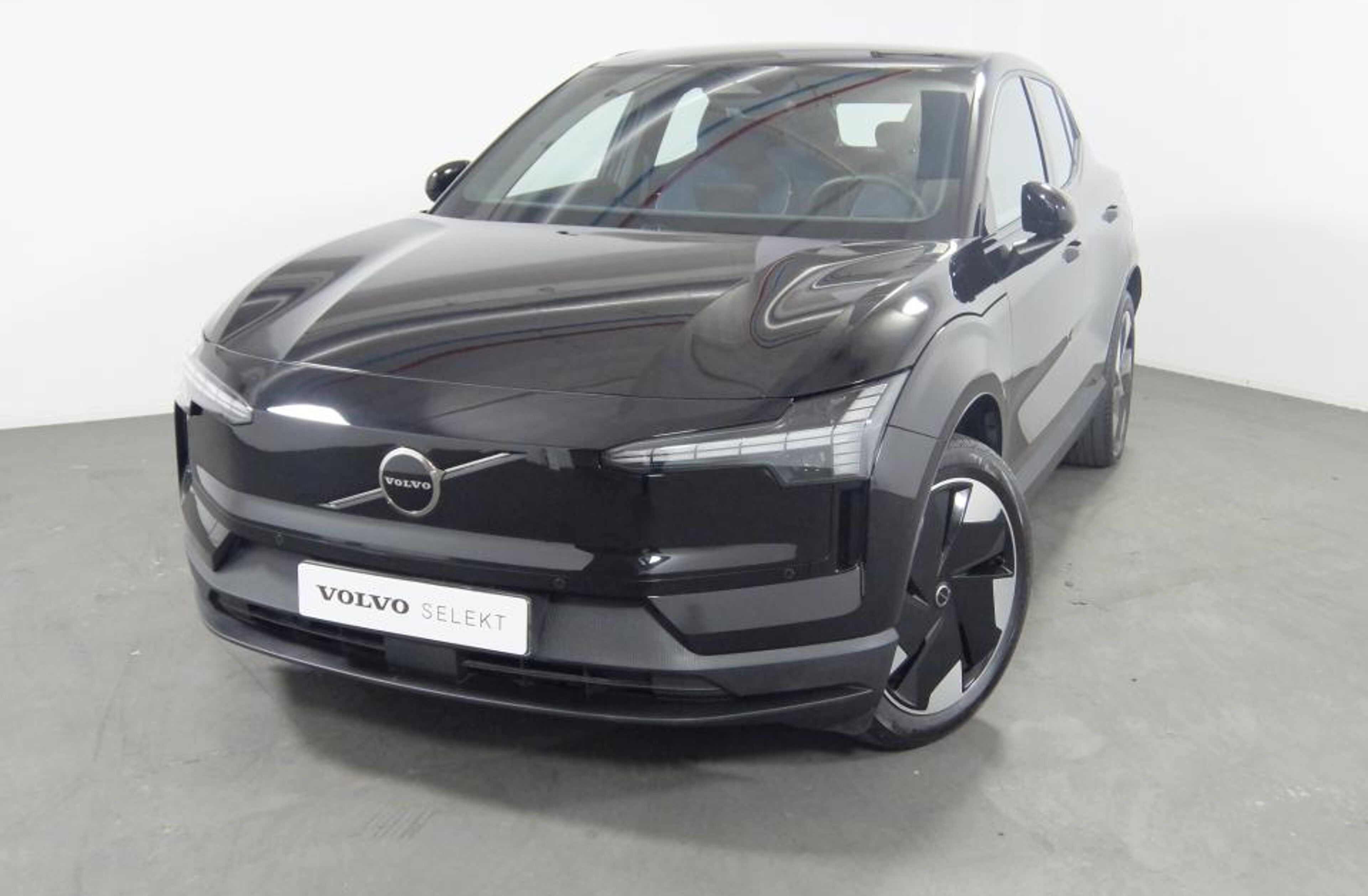 VOLVO EX30 69 kWh Single Motor Exten Range 272 Plus