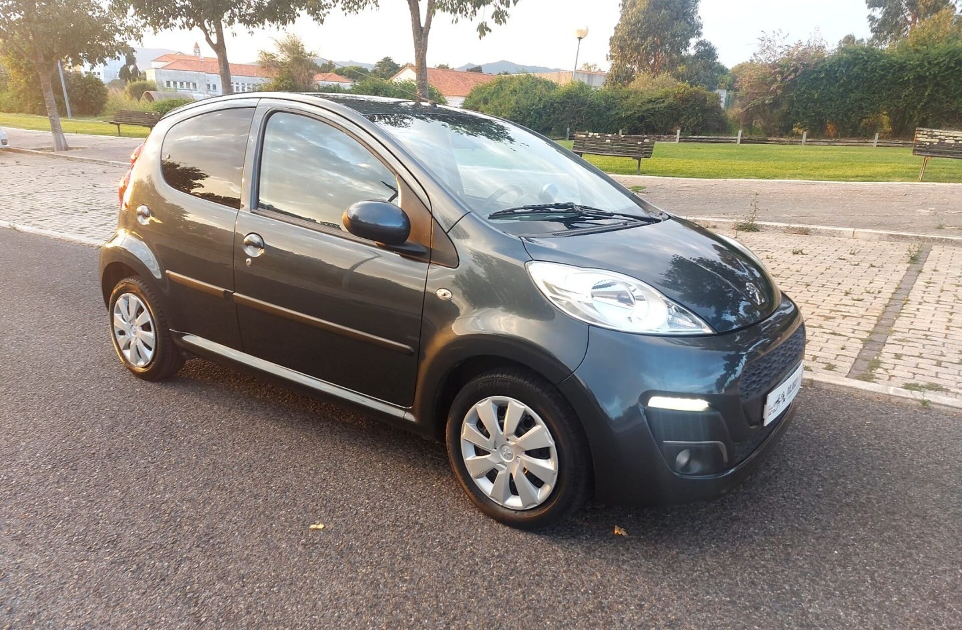 PEUGEOT 107 1.0 Active
