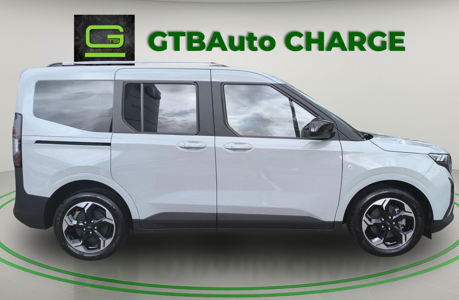 FORD Courier E-Tourneo  43 kWh Titanium