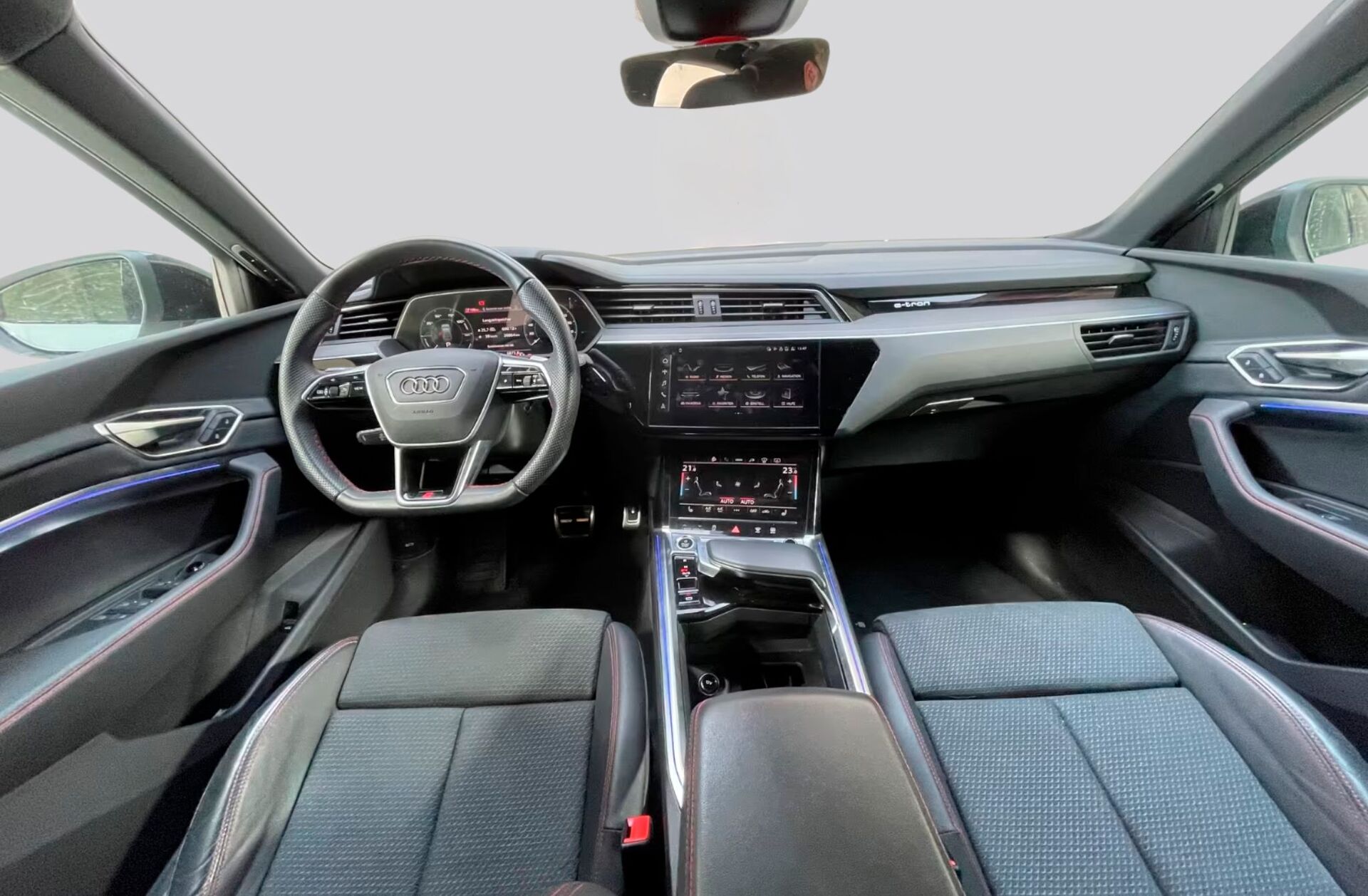 AUDI Q8 50 quattro Advanced