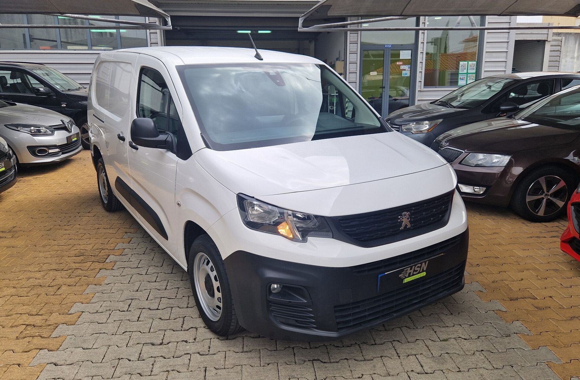 PEUGEOT Partner 1.6 BlueHDi L2 Premium