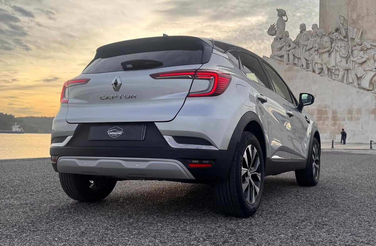 RENAULT Captur 1.0 TCe Equilibre Bi-Fuel